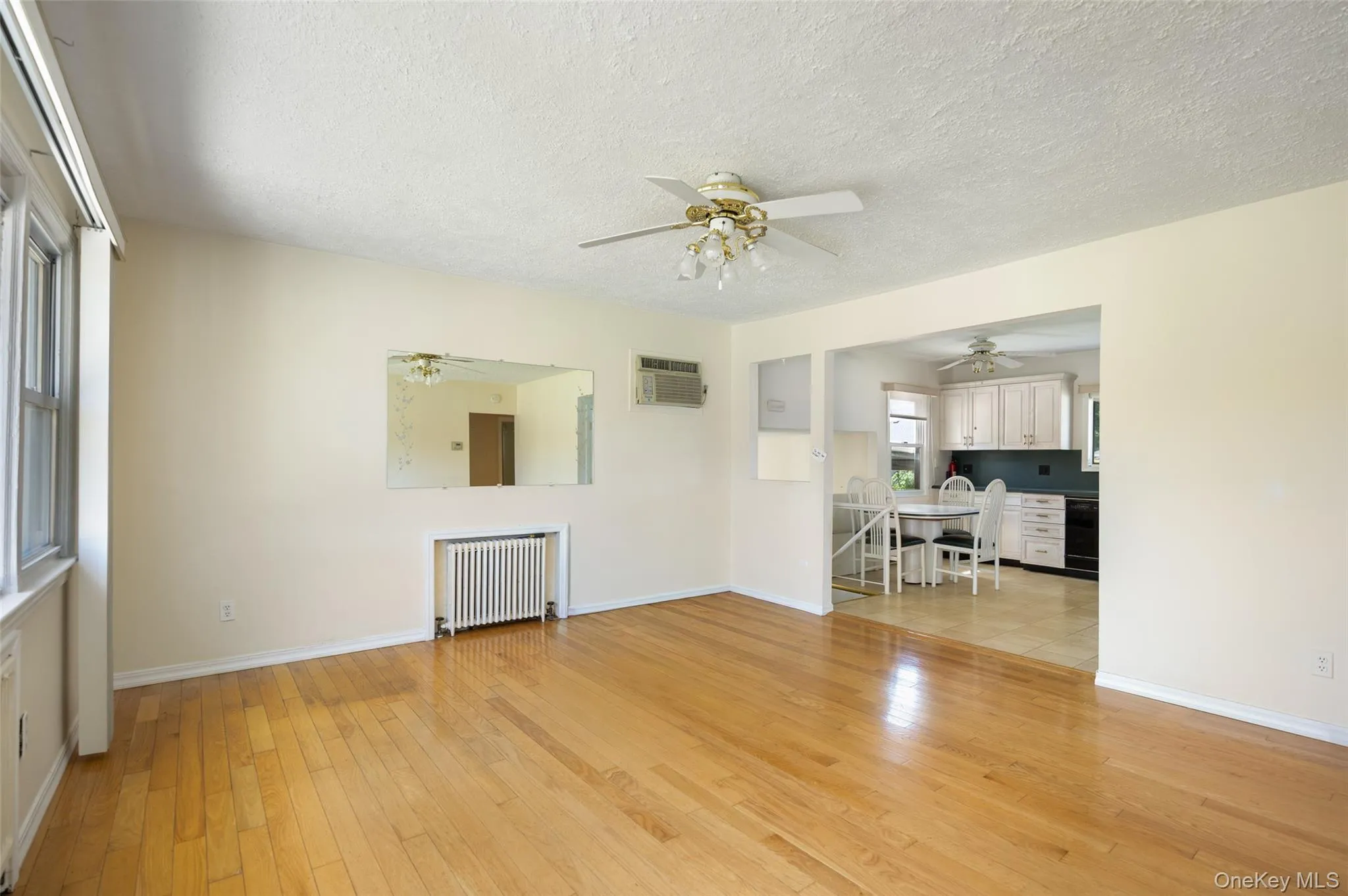 95 Laurel Road, Babylon, NY, 2 Bedrooms Bedrooms, 8 Rooms Rooms,1 BathroomBathrooms,Residential,For Rent,Laurel,0,1014439 95 Laurel Road, Babylon, NY, 2 Bedrooms Bedrooms, 8 Rooms Rooms,1 BathroomBathrooms,Residential,For Rent,Laurel,0,1014439