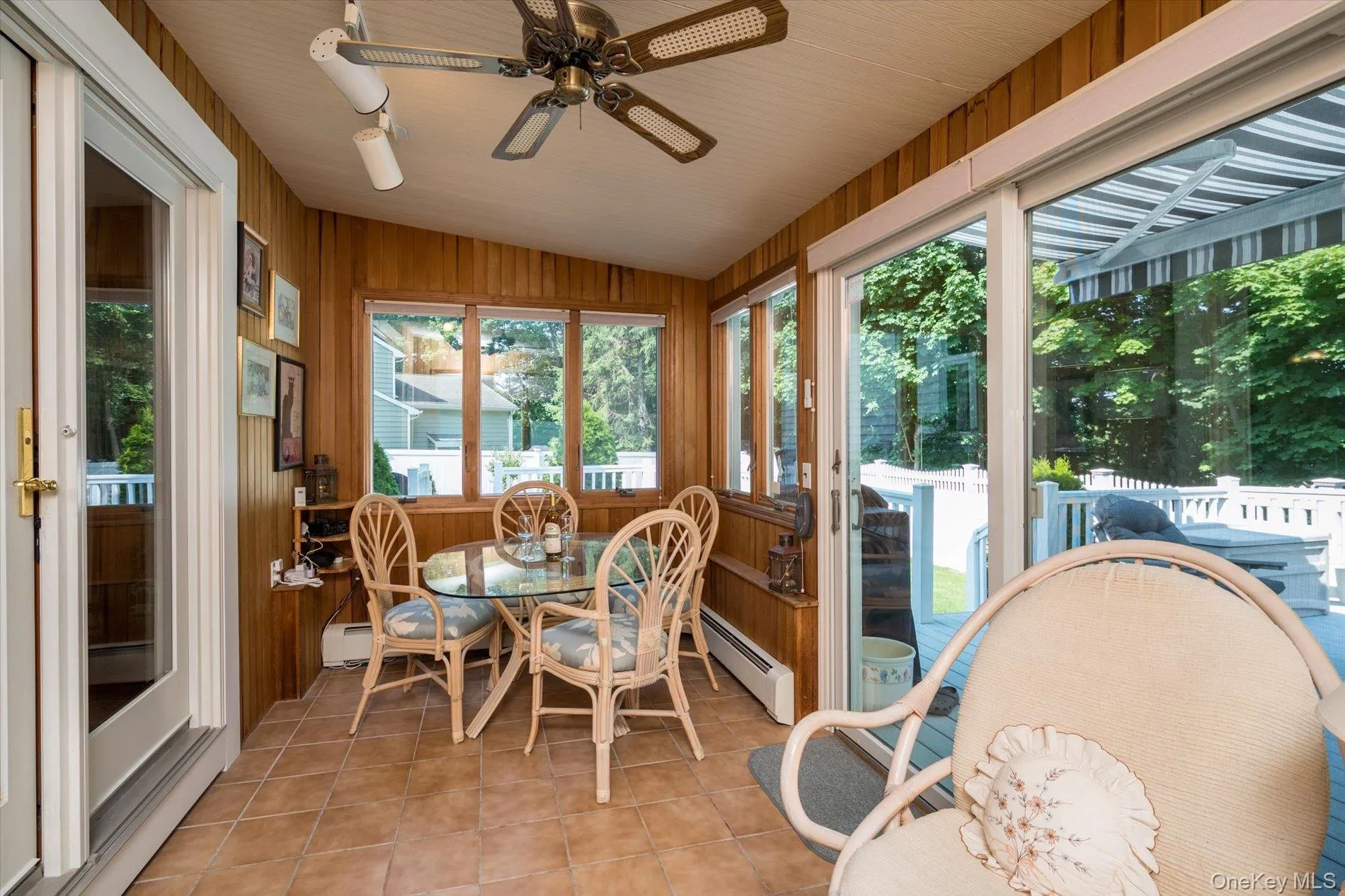 7 Layne Way, Huntington, NY, 3 Bedrooms Bedrooms, 8 Rooms Rooms,2 BathroomsBathrooms,Residential,For Rent,Layne,0,1014441 7 Layne Way, Huntington, NY, 3 Bedrooms Bedrooms, 8 Rooms Rooms,2 BathroomsBathrooms,Residential,For Rent,Layne,0,1014441