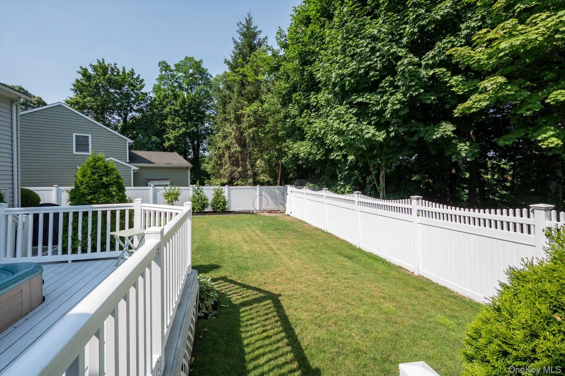 7 Layne Way, Huntington, NY, 3 Bedrooms Bedrooms, 8 Rooms Rooms,2 BathroomsBathrooms,Residential,For Rent,Layne,0,1014441 7 Layne Way, Huntington, NY, 3 Bedrooms Bedrooms, 8 Rooms Rooms,2 BathroomsBathrooms,Residential,For Rent,Layne,0,1014441