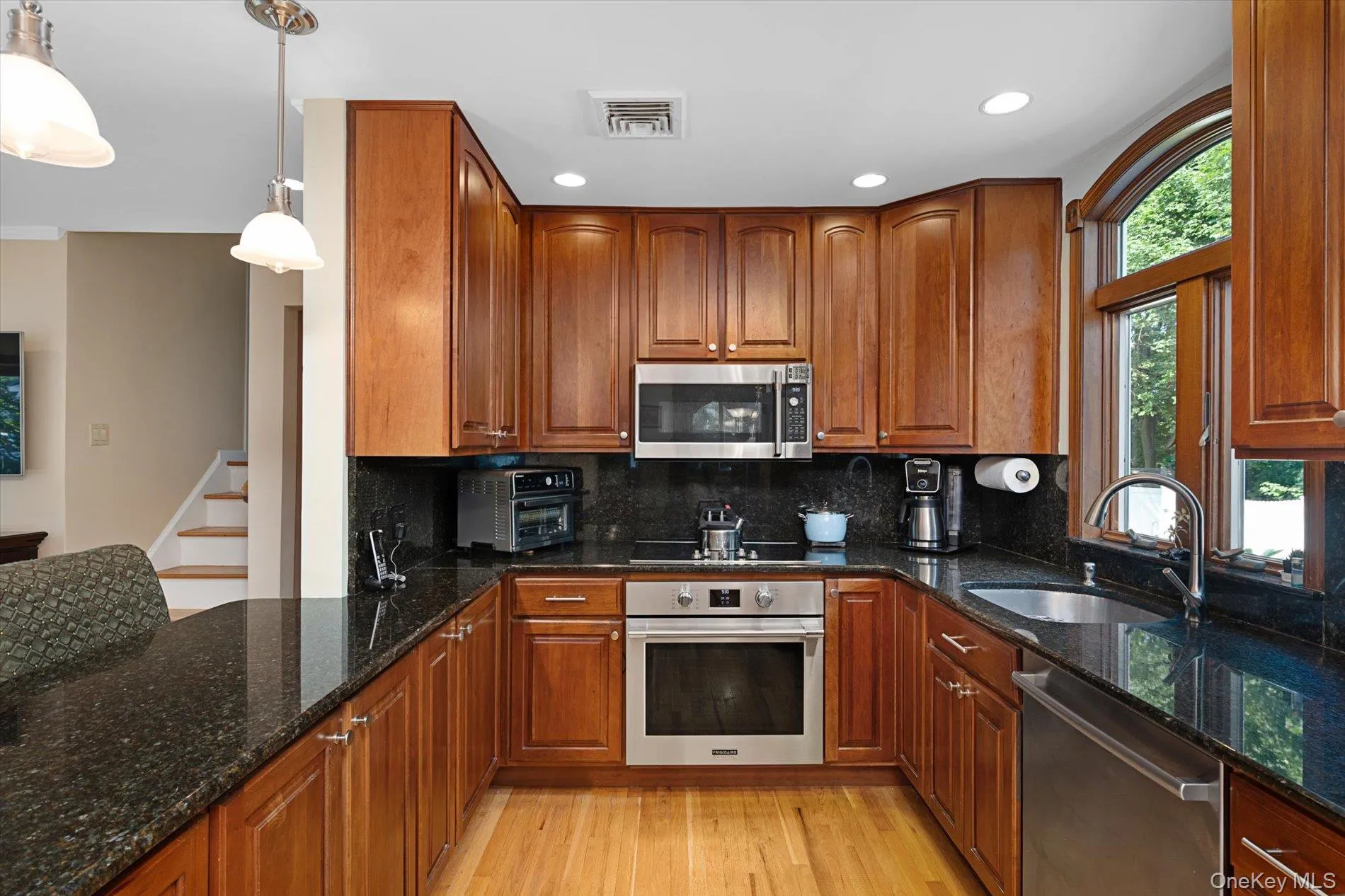 7 Layne Way, Huntington, NY, 3 Bedrooms Bedrooms, 8 Rooms Rooms,2 BathroomsBathrooms,Residential,For Rent,Layne,0,1014441 7 Layne Way, Huntington, NY, 3 Bedrooms Bedrooms, 8 Rooms Rooms,2 BathroomsBathrooms,Residential,For Rent,Layne,0,1014441