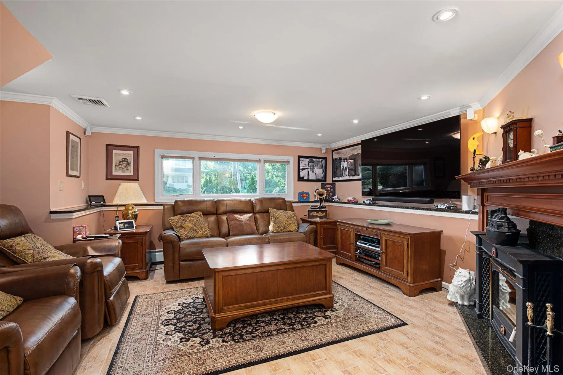 7 Layne Way, Huntington, NY, 3 Bedrooms Bedrooms, 8 Rooms Rooms,2 BathroomsBathrooms,Residential,For Rent,Layne,0,1014441 7 Layne Way, Huntington, NY, 3 Bedrooms Bedrooms, 8 Rooms Rooms,2 BathroomsBathrooms,Residential,For Rent,Layne,0,1014441