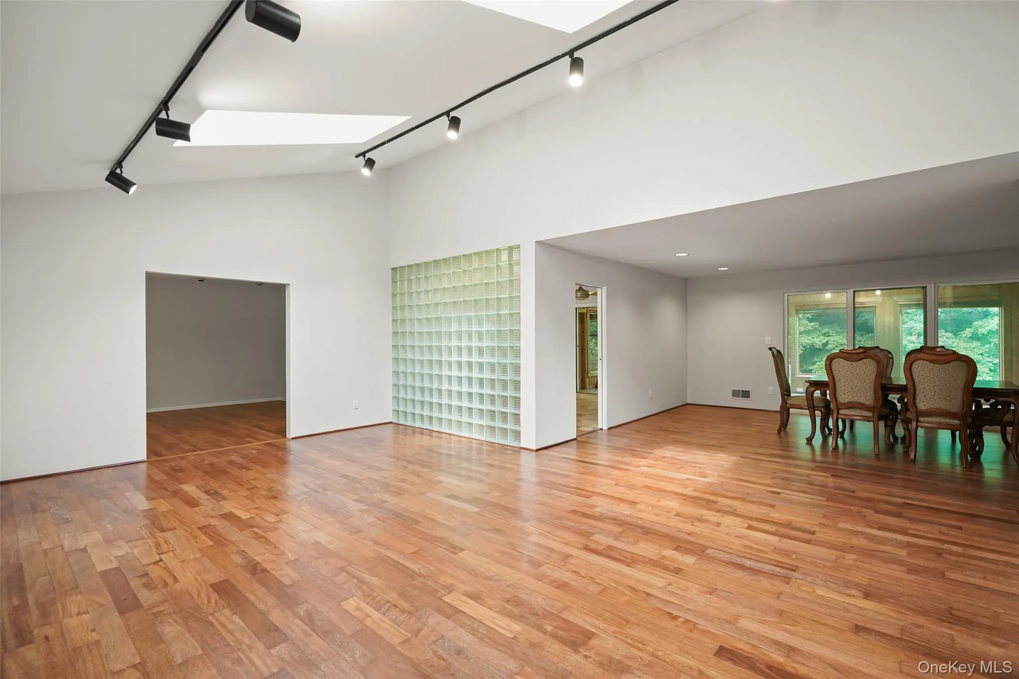 60 Cherry Street, Bedford, NY, 4 Bedrooms Bedrooms, 14 Rooms Rooms,4 BathroomsBathrooms,Residential,For Rent,Cherry,0,1014445 60 Cherry Street, Bedford, NY, 4 Bedrooms Bedrooms, 14 Rooms Rooms,4 BathroomsBathrooms,Residential,For Rent,Cherry,0,1014445