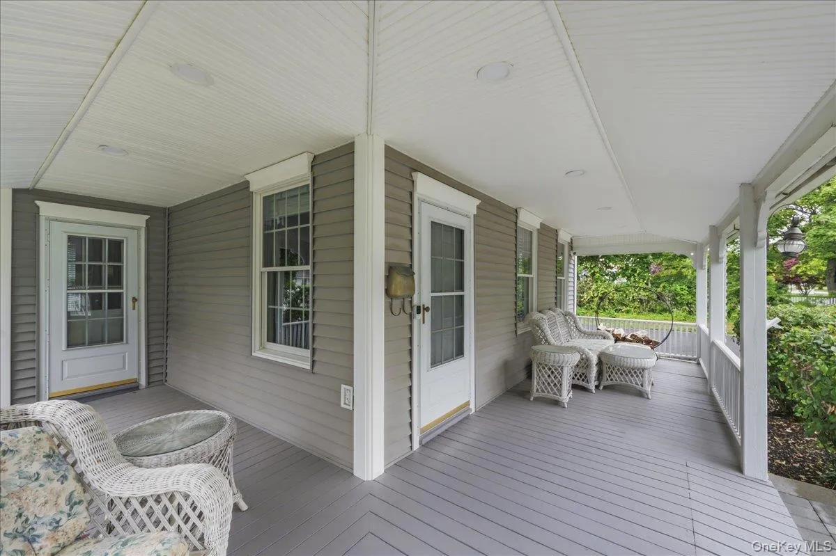 202 Bayport Avenue, Islip, NY, 3 Bedrooms Bedrooms, 8 Rooms Rooms,3 BathroomsBathrooms,Residential,For Rent,Bayport,0,KEY1014448 202 Bayport Avenue, Islip, NY, 3 Bedrooms Bedrooms, 8 Rooms Rooms,3 BathroomsBathrooms,Residential,For Rent,Bayport,0,KEY1014448