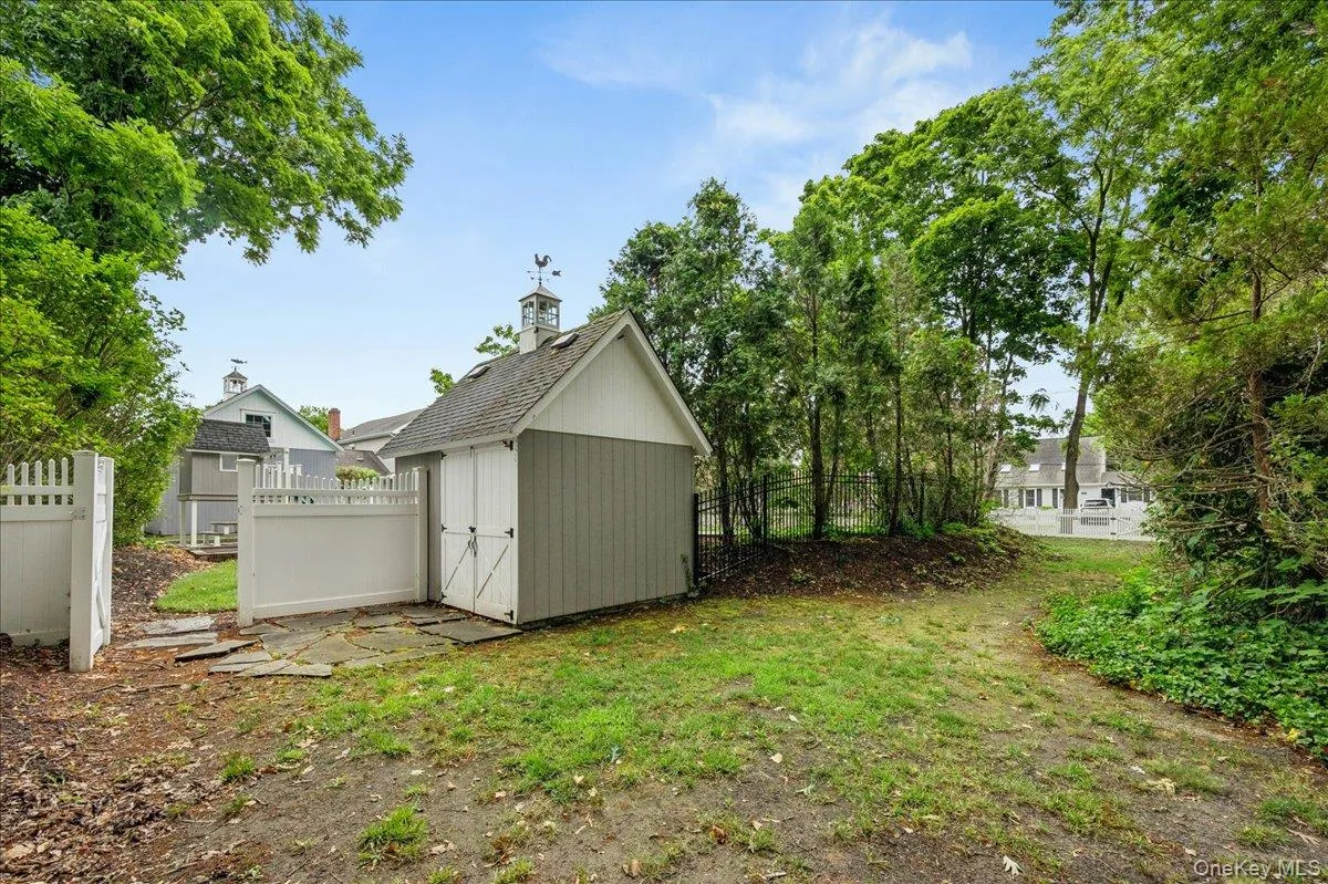 202 Bayport Avenue, Islip, NY, 3 Bedrooms Bedrooms, 8 Rooms Rooms,3 BathroomsBathrooms,Residential,For Rent,Bayport,0,KEY1014448 202 Bayport Avenue, Islip, NY, 3 Bedrooms Bedrooms, 8 Rooms Rooms,3 BathroomsBathrooms,Residential,For Rent,Bayport,0,KEY1014448