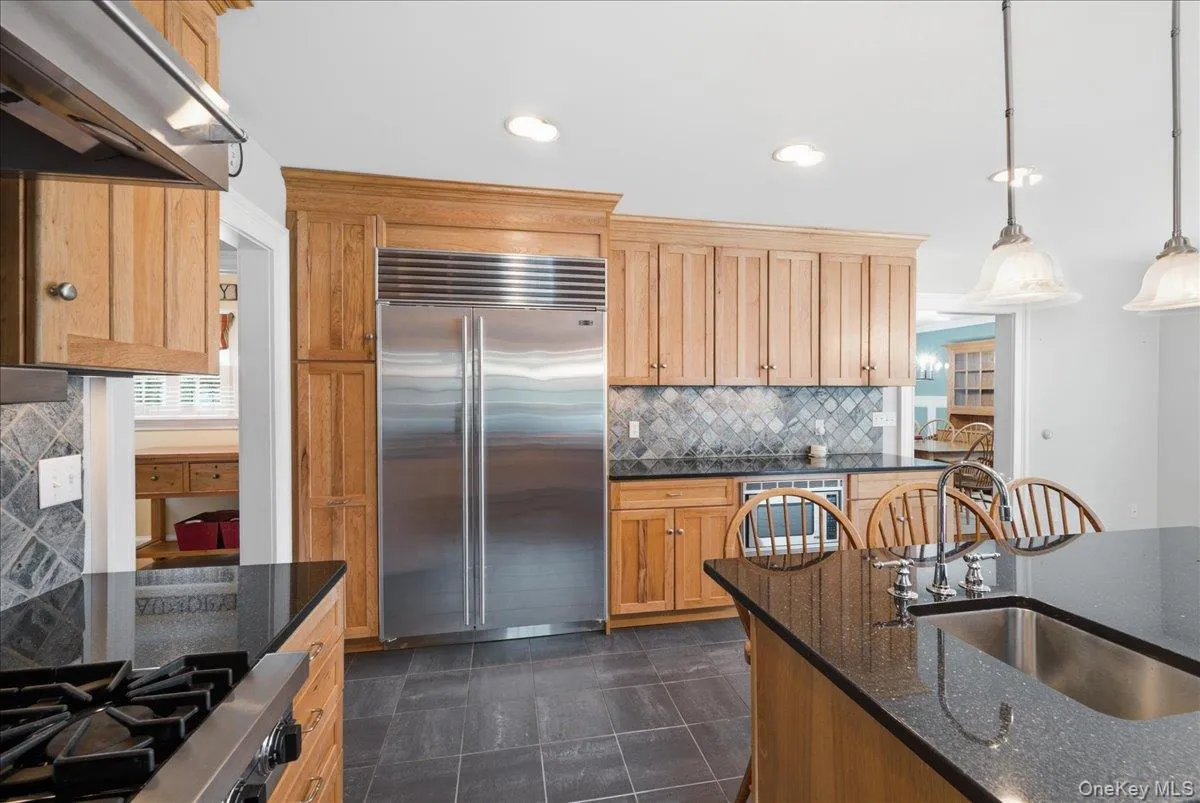 202 Bayport Avenue, Islip, NY, 3 Bedrooms Bedrooms, 8 Rooms Rooms,3 BathroomsBathrooms,Residential,For Rent,Bayport,0,KEY1014448 202 Bayport Avenue, Islip, NY, 3 Bedrooms Bedrooms, 8 Rooms Rooms,3 BathroomsBathrooms,Residential,For Rent,Bayport,0,KEY1014448