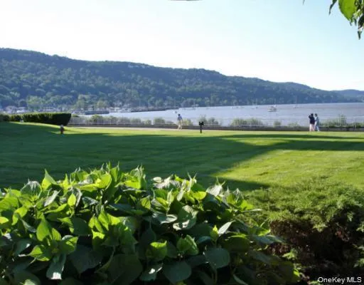 Another view of the waterfront from Piermont Landing. Another view of the waterfront from Piermont Landing.