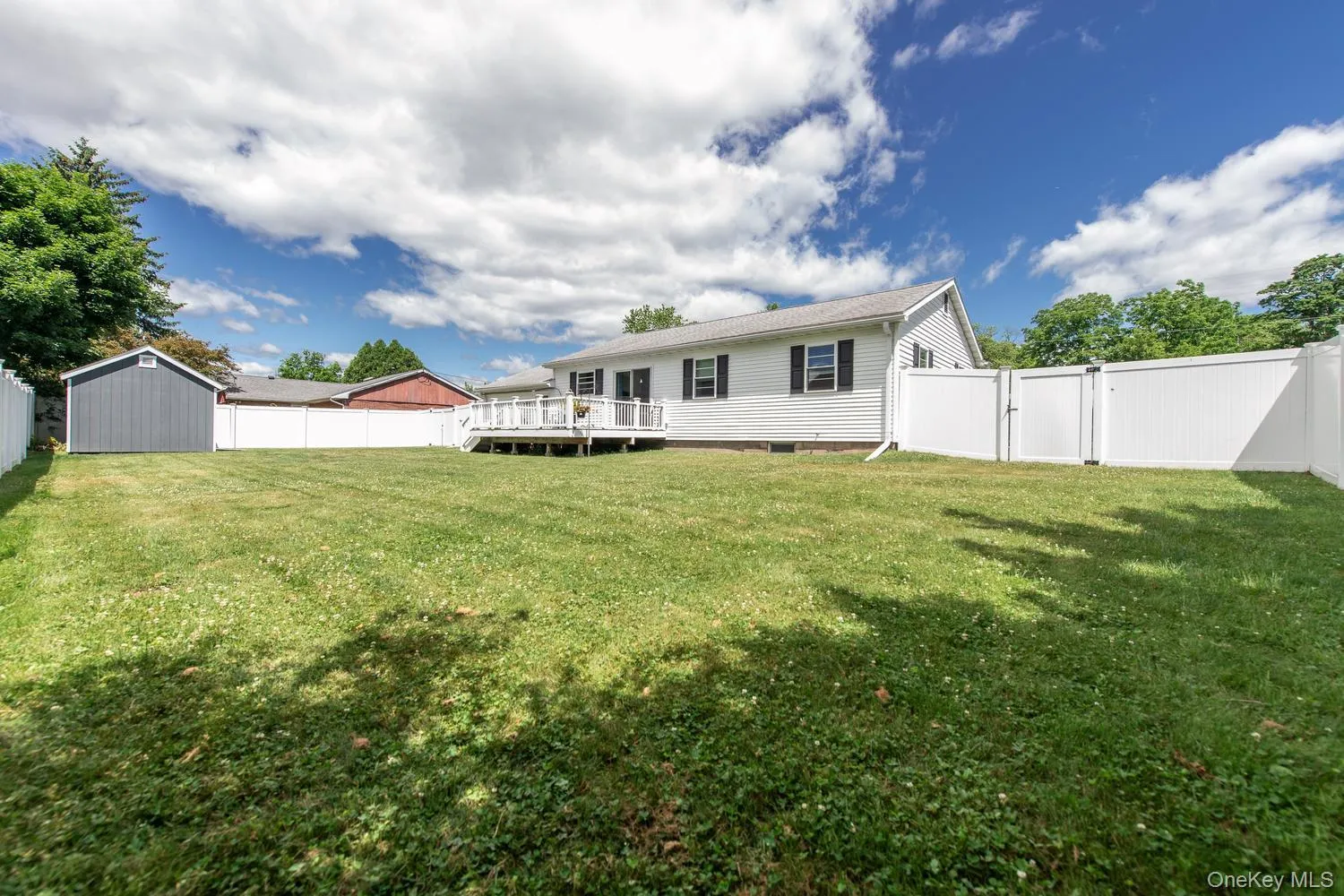 15 Genesee Avenue, Ulster, NY, 3 Bedrooms Bedrooms, 6 Rooms Rooms,1 BathroomBathrooms,Residential,For Rent,Genesee,0,1014451 15 Genesee Avenue, Ulster, NY, 3 Bedrooms Bedrooms, 6 Rooms Rooms,1 BathroomBathrooms,Residential,For Rent,Genesee,0,1014451