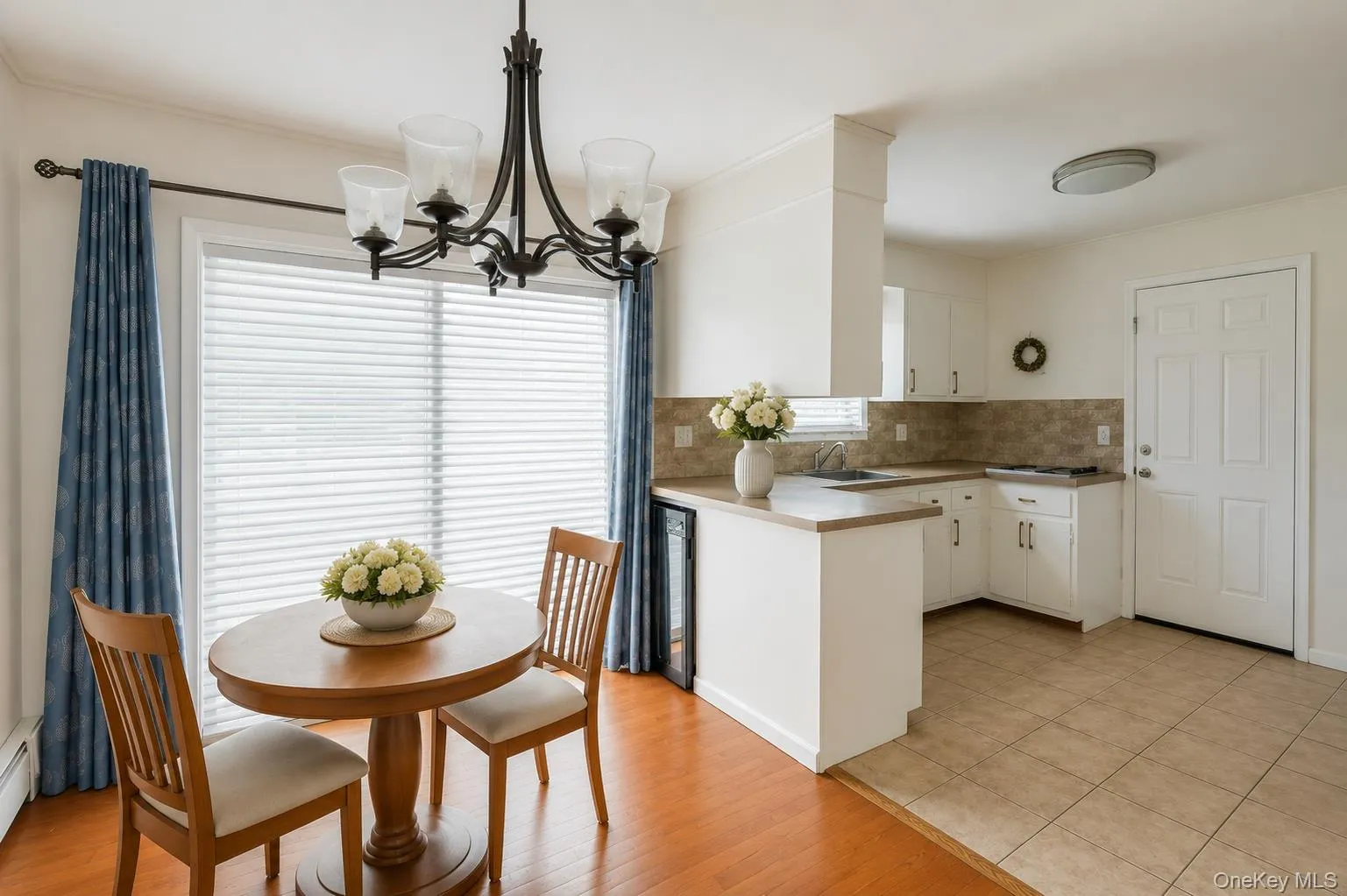 15 Genesee Avenue, Ulster, NY, 3 Bedrooms Bedrooms, 6 Rooms Rooms,1 BathroomBathrooms,Residential,For Rent,Genesee,0,1014451 15 Genesee Avenue, Ulster, NY, 3 Bedrooms Bedrooms, 6 Rooms Rooms,1 BathroomBathrooms,Residential,For Rent,Genesee,0,1014451