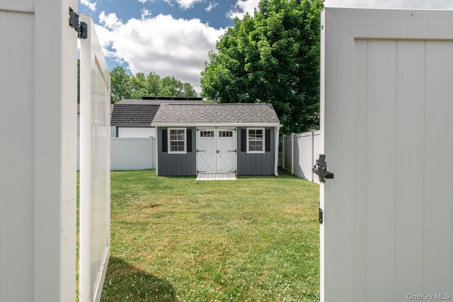 15 Genesee Avenue, Ulster, NY, 3 Bedrooms Bedrooms, 6 Rooms Rooms,1 BathroomBathrooms,Residential,For Rent,Genesee,0,1014451 15 Genesee Avenue, Ulster, NY, 3 Bedrooms Bedrooms, 6 Rooms Rooms,1 BathroomBathrooms,Residential,For Rent,Genesee,0,1014451