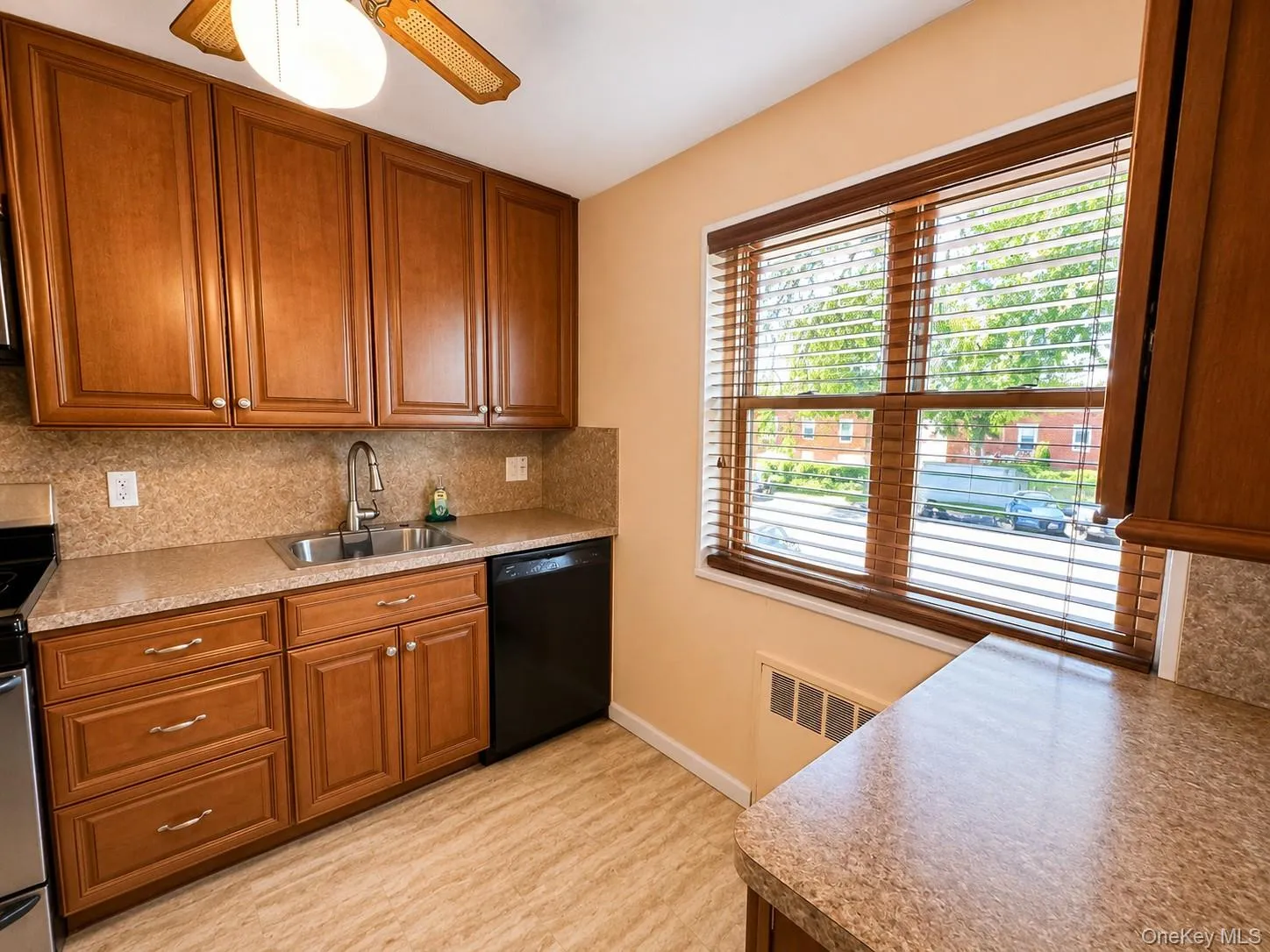 15-14 212 Street, New York, NY, 2 Bedrooms Bedrooms, 5 Rooms Rooms,1 BathroomBathrooms,Residential,For Rent,212,0,1014456 15-14 212 Street, New York, NY, 2 Bedrooms Bedrooms, 5 Rooms Rooms,1 BathroomBathrooms,Residential,For Rent,212,0,1014456