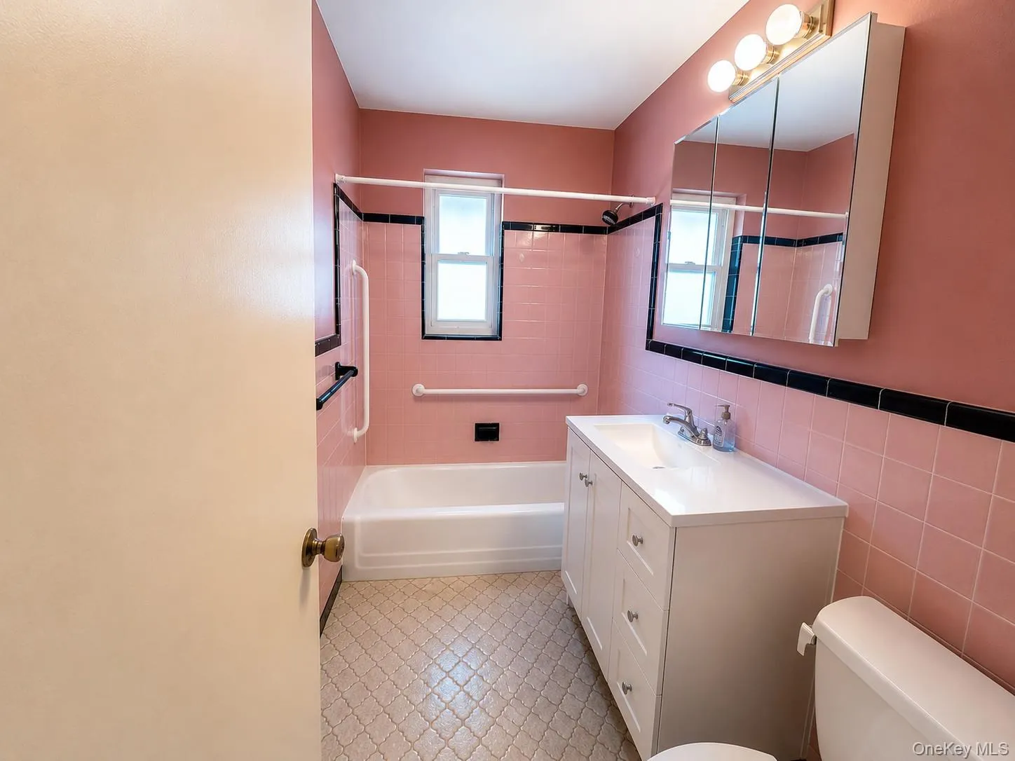 15-14 212 Street, New York, NY, 2 Bedrooms Bedrooms, 5 Rooms Rooms,1 BathroomBathrooms,Residential,For Rent,212,0,1014456 15-14 212 Street, New York, NY, 2 Bedrooms Bedrooms, 5 Rooms Rooms,1 BathroomBathrooms,Residential,For Rent,212,0,1014456