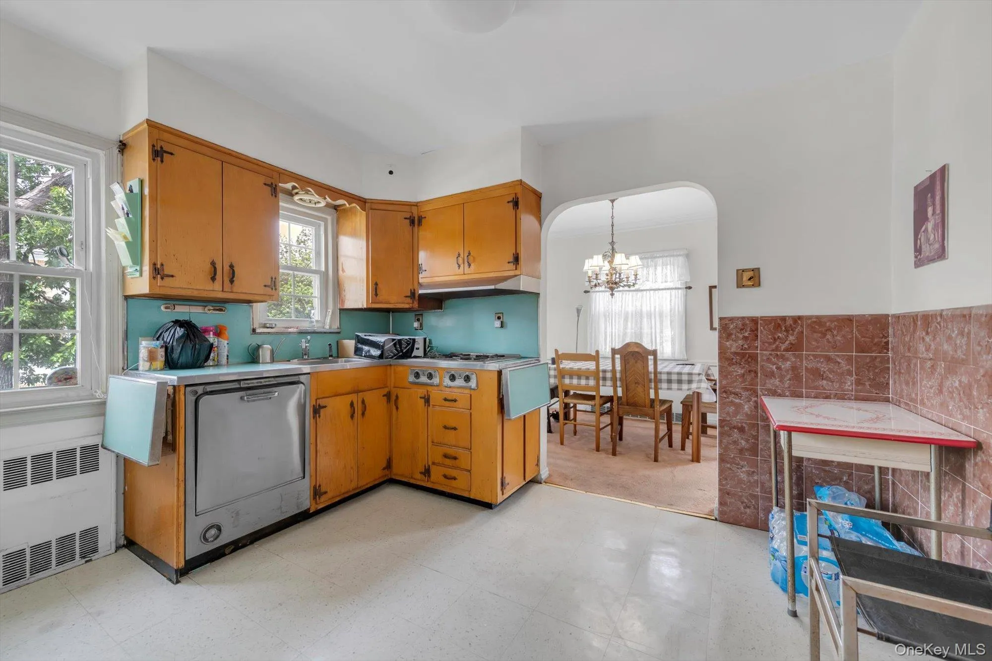 194-04 56th Avenue, New York, NY, 4 Bedrooms Bedrooms, 9 Rooms Rooms,3 BathroomsBathrooms,Residential,For Rent,56th,0,1014457 194-04 56th Avenue, New York, NY, 4 Bedrooms Bedrooms, 9 Rooms Rooms,3 BathroomsBathrooms,Residential,For Rent,56th,0,1014457