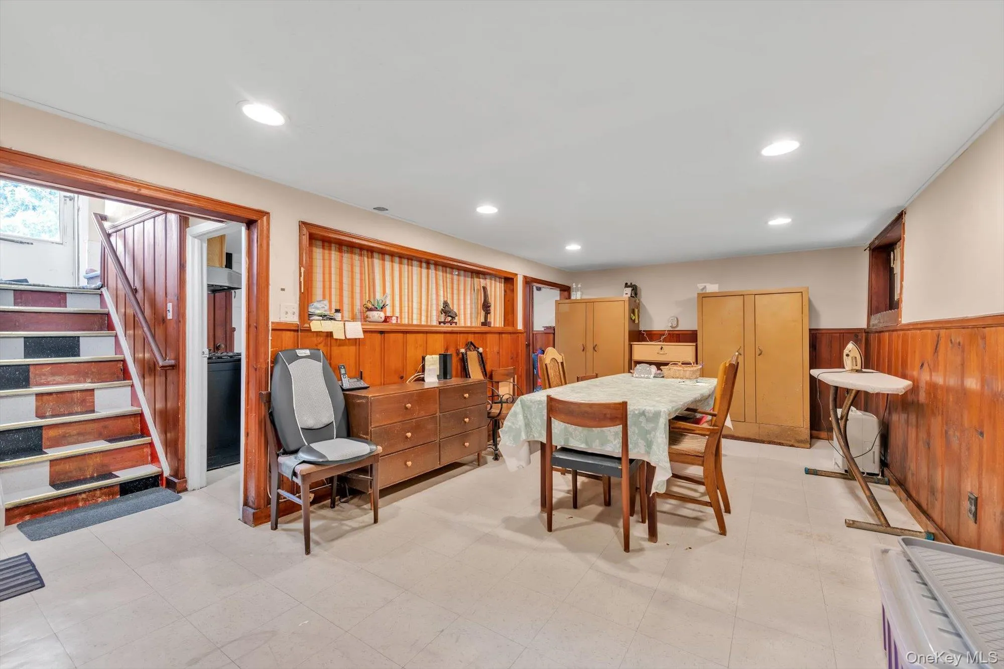 194-04 56th Avenue, New York, NY, 4 Bedrooms Bedrooms, 9 Rooms Rooms,3 BathroomsBathrooms,Residential,For Rent,56th,0,1014457 194-04 56th Avenue, New York, NY, 4 Bedrooms Bedrooms, 9 Rooms Rooms,3 BathroomsBathrooms,Residential,For Rent,56th,0,1014457