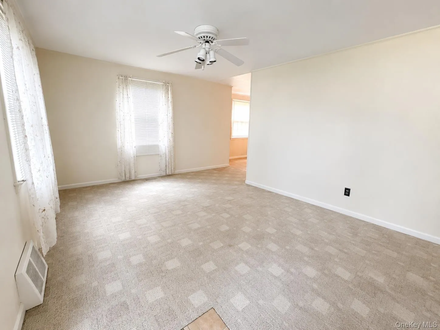 32 Hasbrouck Drive, Poughkeepsie, NY, 3 Bedrooms Bedrooms, 6 Rooms Rooms,1 BathroomBathrooms,Residential,For Rent,Hasbrouck,0,1014470 32 Hasbrouck Drive, Poughkeepsie, NY, 3 Bedrooms Bedrooms, 6 Rooms Rooms,1 BathroomBathrooms,Residential,For Rent,Hasbrouck,0,1014470