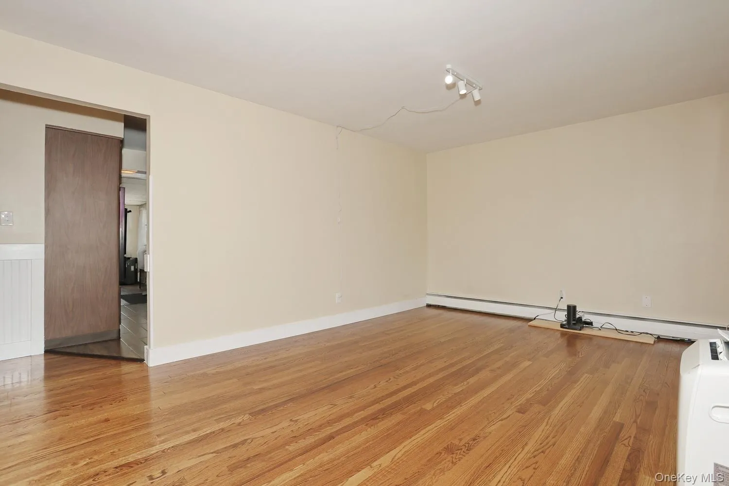 1 Havervale Lane, Haverstraw, NY, 4 Bedrooms Bedrooms, 8 Rooms Rooms,2 BathroomsBathrooms,Residential,For Rent,Havervale,0,1014471 1 Havervale Lane, Haverstraw, NY, 4 Bedrooms Bedrooms, 8 Rooms Rooms,2 BathroomsBathrooms,Residential,For Rent,Havervale,0,1014471