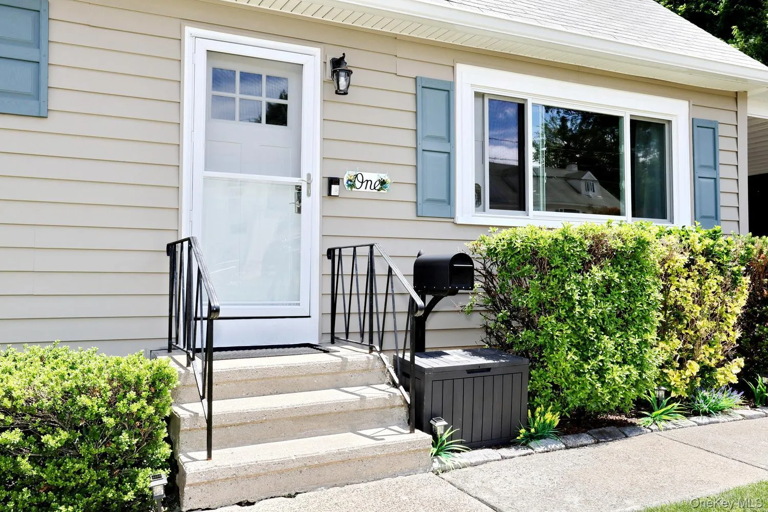1 Havervale Lane, Haverstraw, NY, 4 Bedrooms Bedrooms, 8 Rooms Rooms,2 BathroomsBathrooms,Residential,For Rent,Havervale,0,1014471 1 Havervale Lane, Haverstraw, NY, 4 Bedrooms Bedrooms, 8 Rooms Rooms,2 BathroomsBathrooms,Residential,For Rent,Havervale,0,1014471