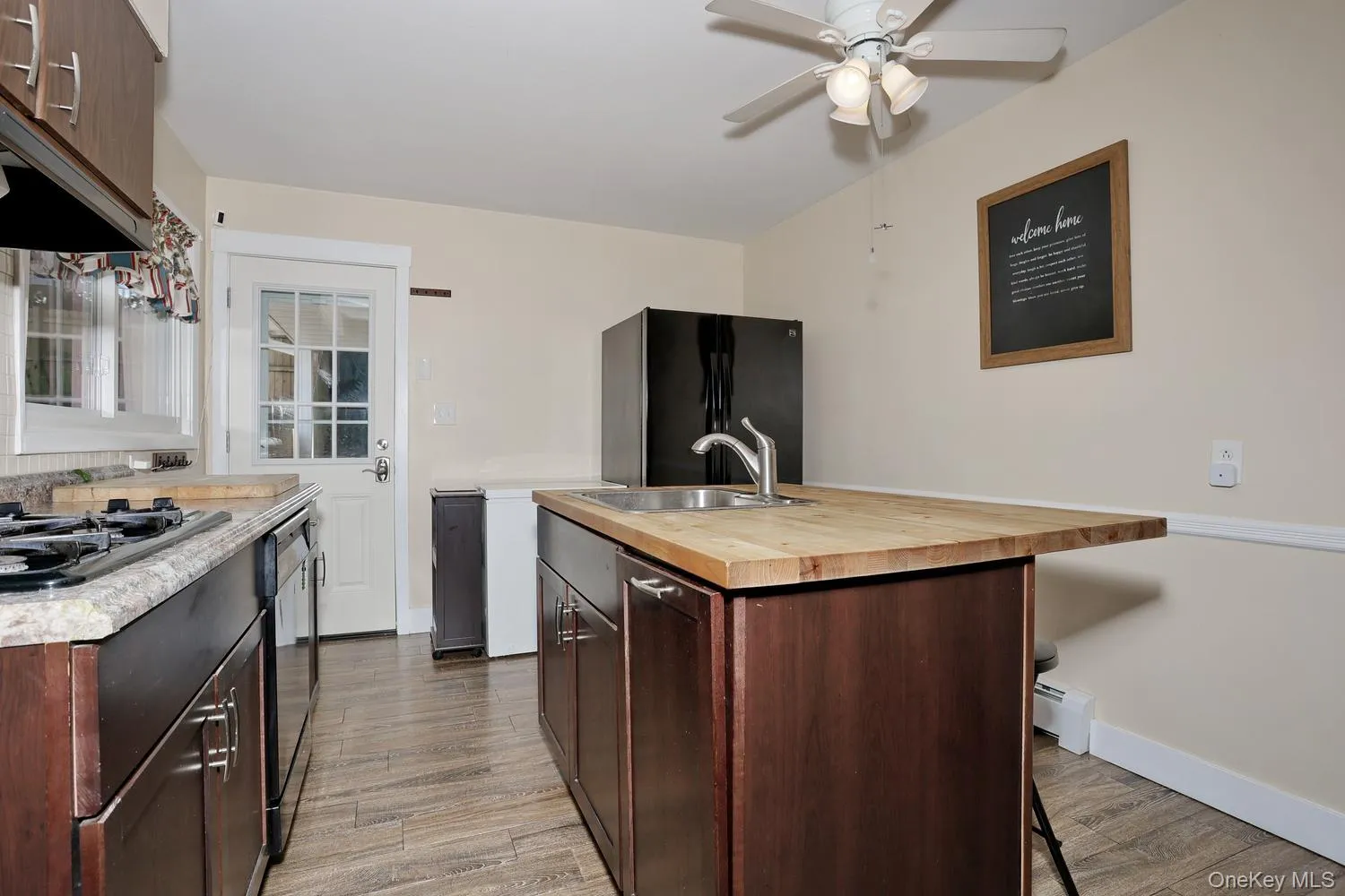 1 Havervale Lane, Haverstraw, NY, 4 Bedrooms Bedrooms, 8 Rooms Rooms,2 BathroomsBathrooms,Residential,For Rent,Havervale,0,1014471 1 Havervale Lane, Haverstraw, NY, 4 Bedrooms Bedrooms, 8 Rooms Rooms,2 BathroomsBathrooms,Residential,For Rent,Havervale,0,1014471