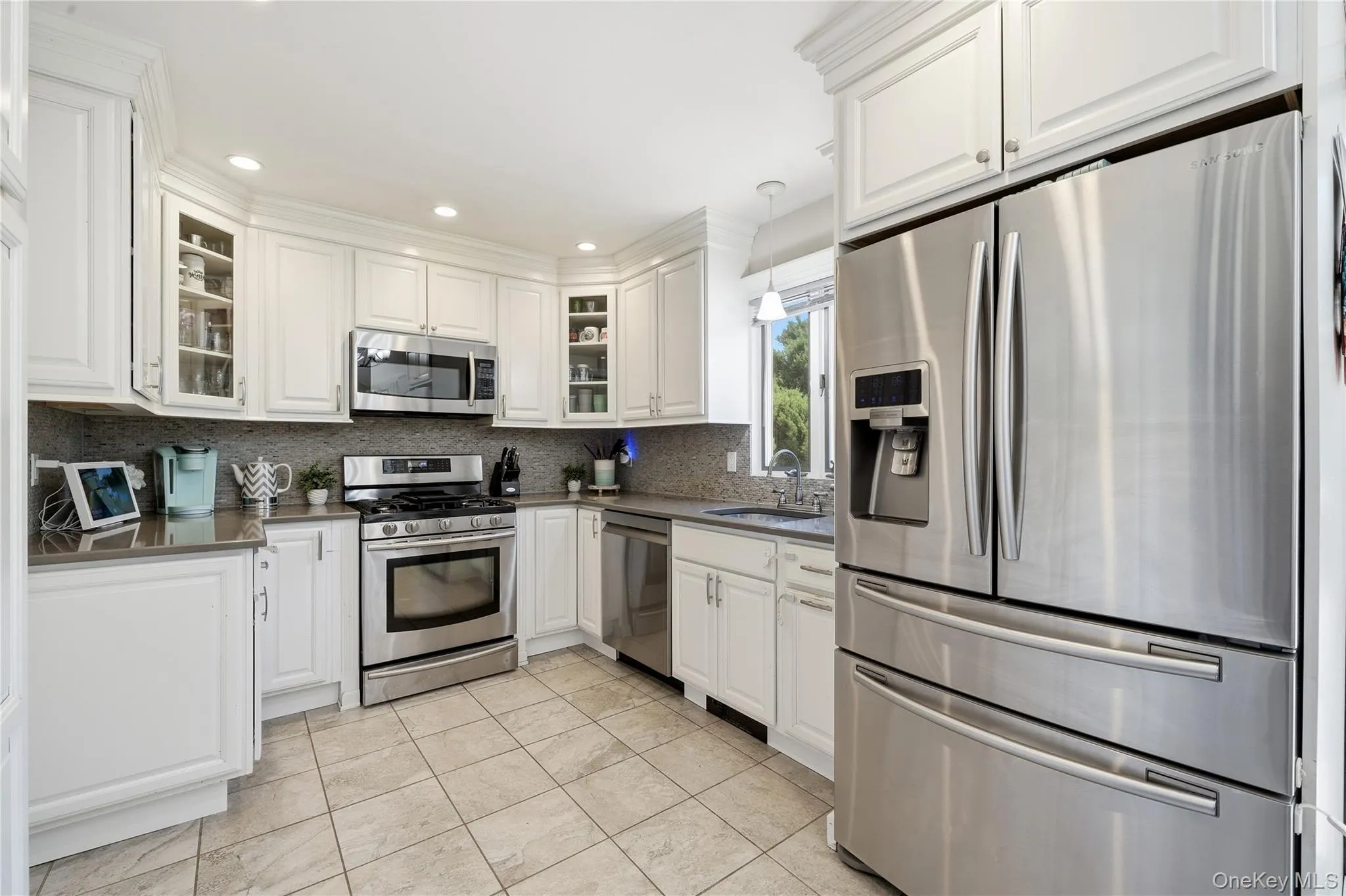 634 Morrison Street, Babylon, NY, 3 Bedrooms Bedrooms, 8 Rooms Rooms,2 BathroomsBathrooms,Residential,For Rent,Morrison,0,1014472 634 Morrison Street, Babylon, NY, 3 Bedrooms Bedrooms, 8 Rooms Rooms,2 BathroomsBathrooms,Residential,For Rent,Morrison,0,1014472