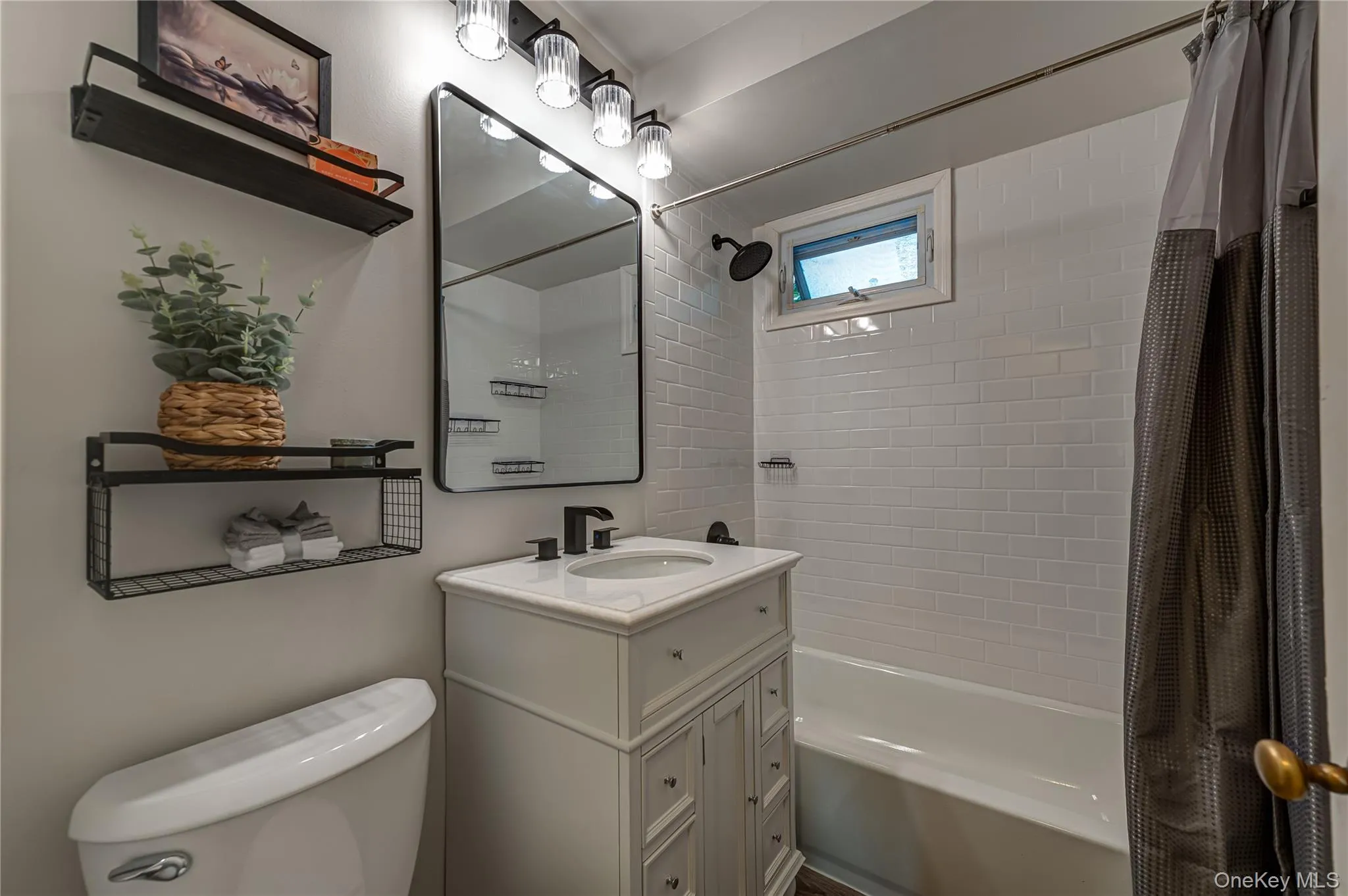 75 Pulaski Road, Huntington, NY, 4 Bedrooms Bedrooms, 6 Rooms Rooms,2 BathroomsBathrooms,Residential,For Rent,Pulaski,0,1014473 75 Pulaski Road, Huntington, NY, 4 Bedrooms Bedrooms, 6 Rooms Rooms,2 BathroomsBathrooms,Residential,For Rent,Pulaski,0,1014473
