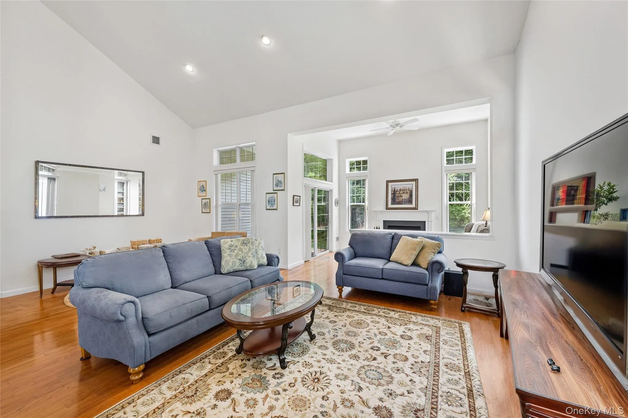 176 Melody Court, Brookhaven, NY, 2 Bedrooms Bedrooms, 10 Rooms Rooms,2 BathroomsBathrooms,Residential,For Rent,Melody,0,1014477 176 Melody Court, Brookhaven, NY, 2 Bedrooms Bedrooms, 10 Rooms Rooms,2 BathroomsBathrooms,Residential,For Rent,Melody,0,1014477