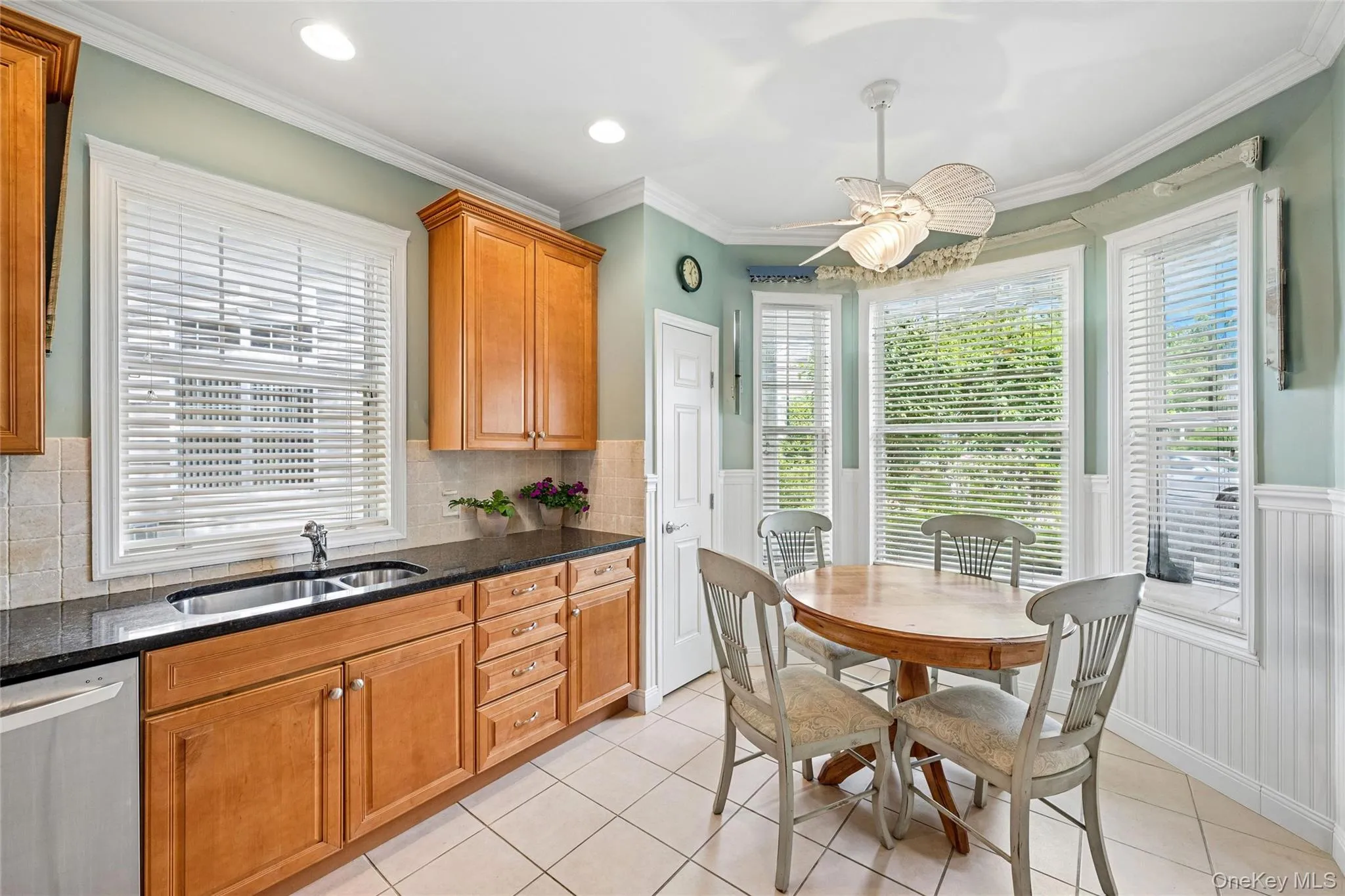 176 Melody Court, Brookhaven, NY, 2 Bedrooms Bedrooms, 10 Rooms Rooms,2 BathroomsBathrooms,Residential,For Rent,Melody,0,1014477 176 Melody Court, Brookhaven, NY, 2 Bedrooms Bedrooms, 10 Rooms Rooms,2 BathroomsBathrooms,Residential,For Rent,Melody,0,1014477