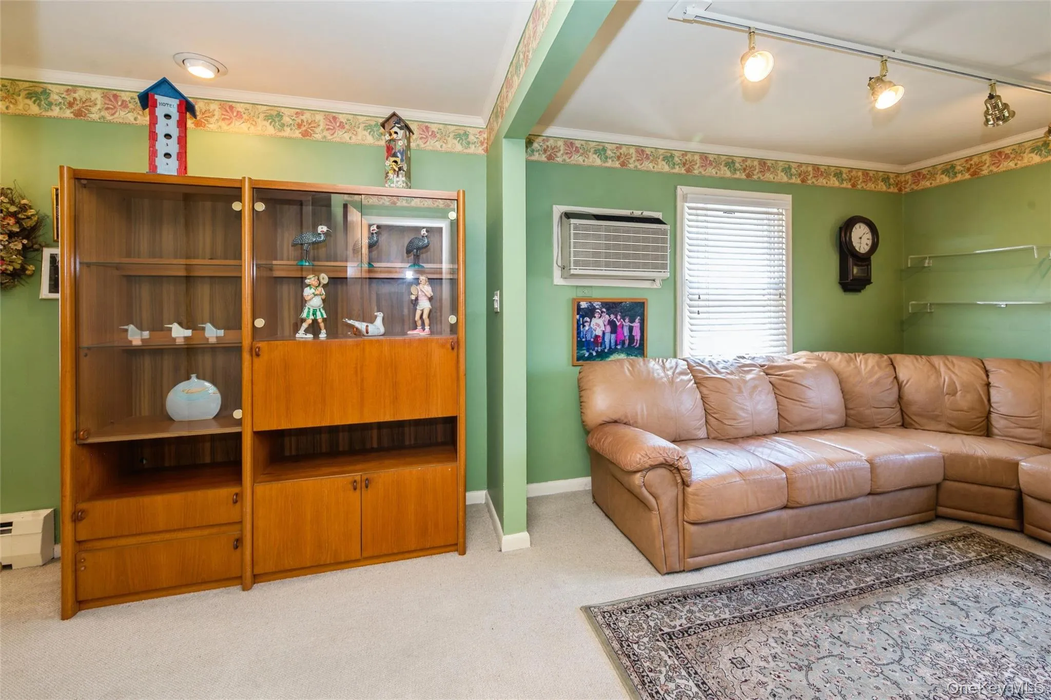 14 Cary Road, North Hempstead, NY, 3 Bedrooms Bedrooms, 8 Rooms Rooms,2 BathroomsBathrooms,Residential,For Rent,Cary,0,1014479 14 Cary Road, North Hempstead, NY, 3 Bedrooms Bedrooms, 8 Rooms Rooms,2 BathroomsBathrooms,Residential,For Rent,Cary,0,1014479