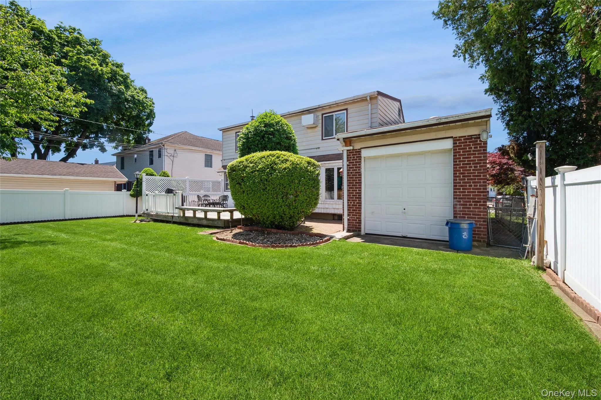 14 Cary Road, North Hempstead, NY, 3 Bedrooms Bedrooms, 8 Rooms Rooms,2 BathroomsBathrooms,Residential,For Rent,Cary,0,1014479 14 Cary Road, North Hempstead, NY, 3 Bedrooms Bedrooms, 8 Rooms Rooms,2 BathroomsBathrooms,Residential,For Rent,Cary,0,1014479