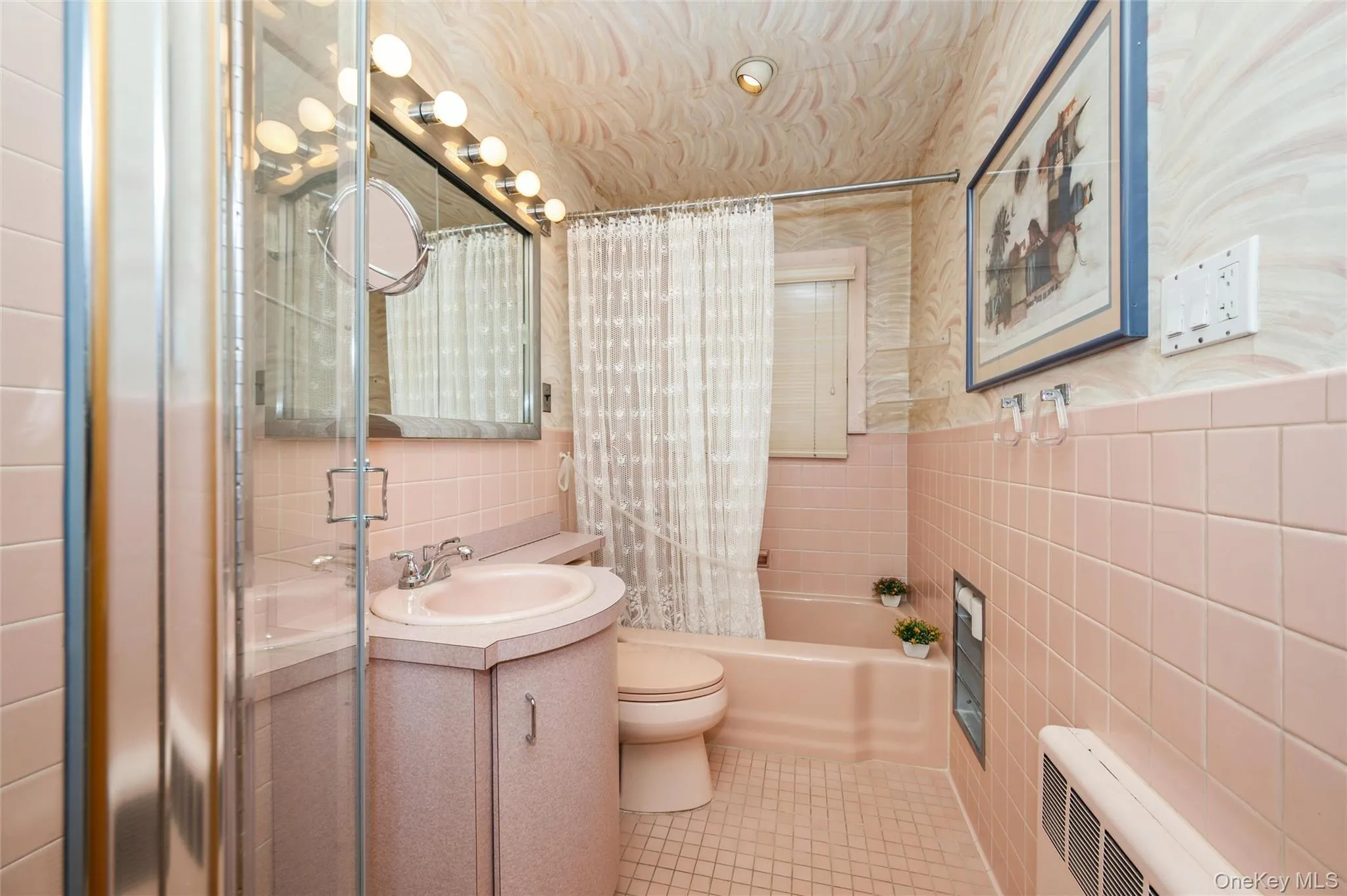 14 Cary Road, North Hempstead, NY, 3 Bedrooms Bedrooms, 8 Rooms Rooms,2 BathroomsBathrooms,Residential,For Rent,Cary,0,1014479 14 Cary Road, North Hempstead, NY, 3 Bedrooms Bedrooms, 8 Rooms Rooms,2 BathroomsBathrooms,Residential,For Rent,Cary,0,1014479