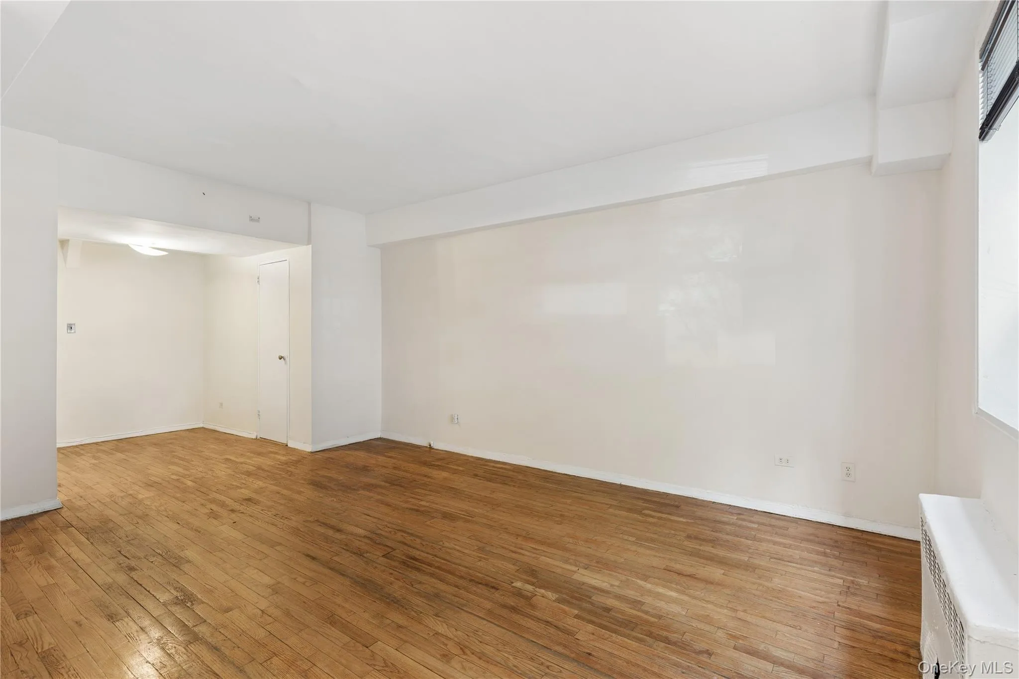 71-40 112th Street, New York, NY, 2 Rooms Rooms,1 BathroomBathrooms,Residential,For Rent,112th,0,1014480 71-40 112th Street, New York, NY, 2 Rooms Rooms,1 BathroomBathrooms,Residential,For Rent,112th,0,1014480