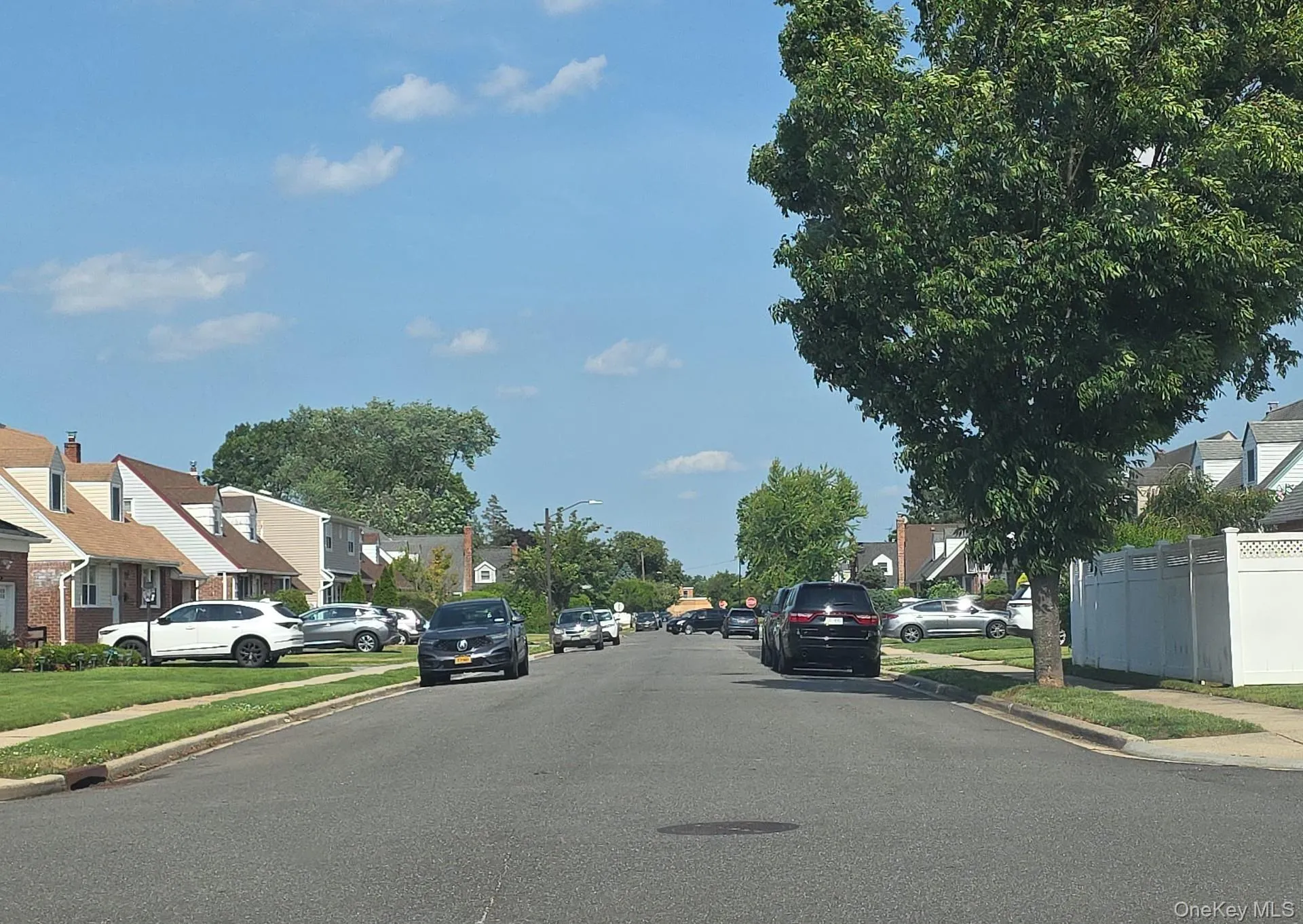 80 Elmwood Street, Oyster Bay, NY, 3 Bedrooms Bedrooms, 8 Rooms Rooms,4 BathroomsBathrooms,Residential,For Rent,Elmwood,0,1014482 80 Elmwood Street, Oyster Bay, NY, 3 Bedrooms Bedrooms, 8 Rooms Rooms,4 BathroomsBathrooms,Residential,For Rent,Elmwood,0,1014482
