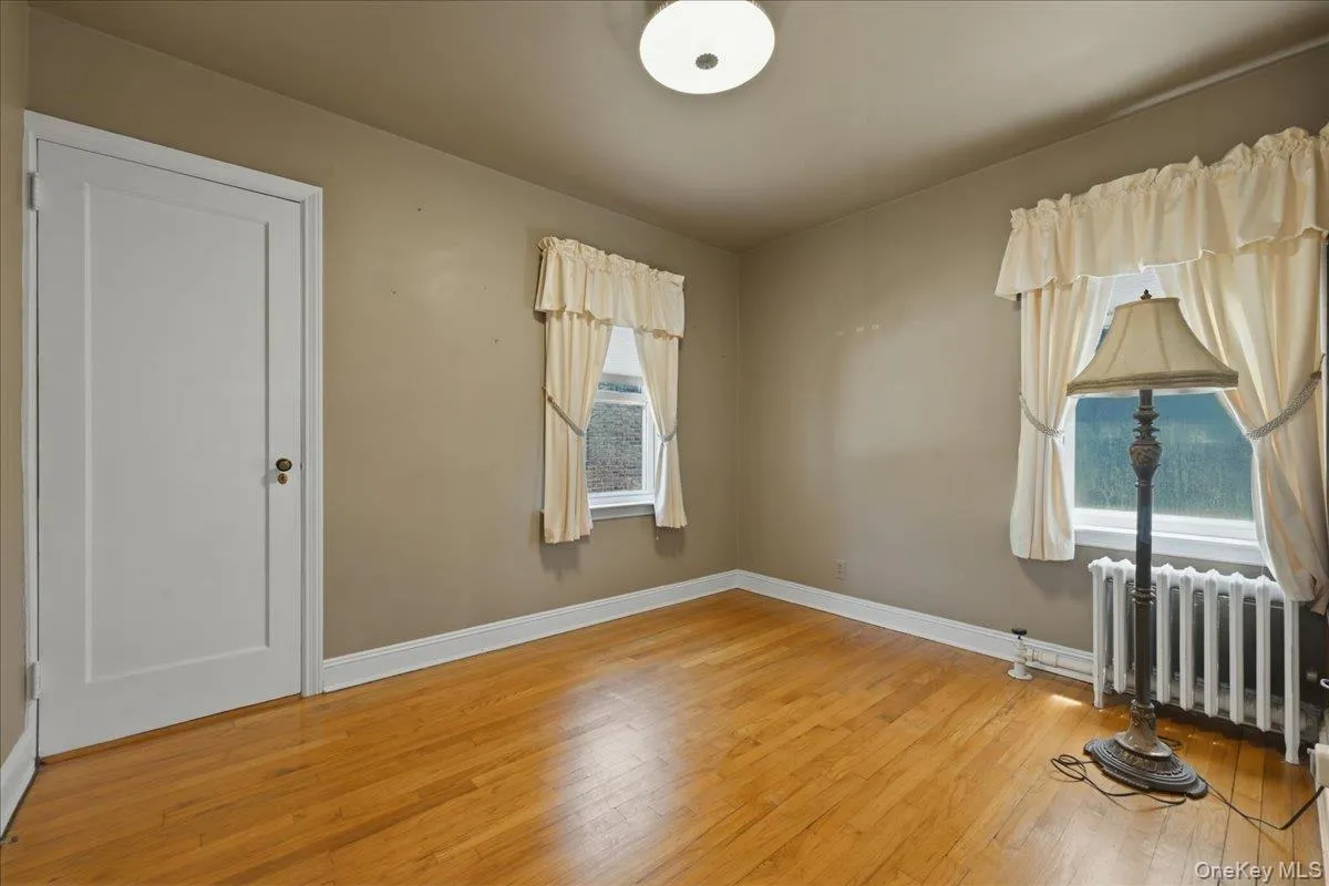 200 Edward Court, Hempstead, NY, 4 Bedrooms Bedrooms, 7 Rooms Rooms,2 BathroomsBathrooms,Residential,For Rent,Edward,0,1014485 200 Edward Court, Hempstead, NY, 4 Bedrooms Bedrooms, 7 Rooms Rooms,2 BathroomsBathrooms,Residential,For Rent,Edward,0,1014485