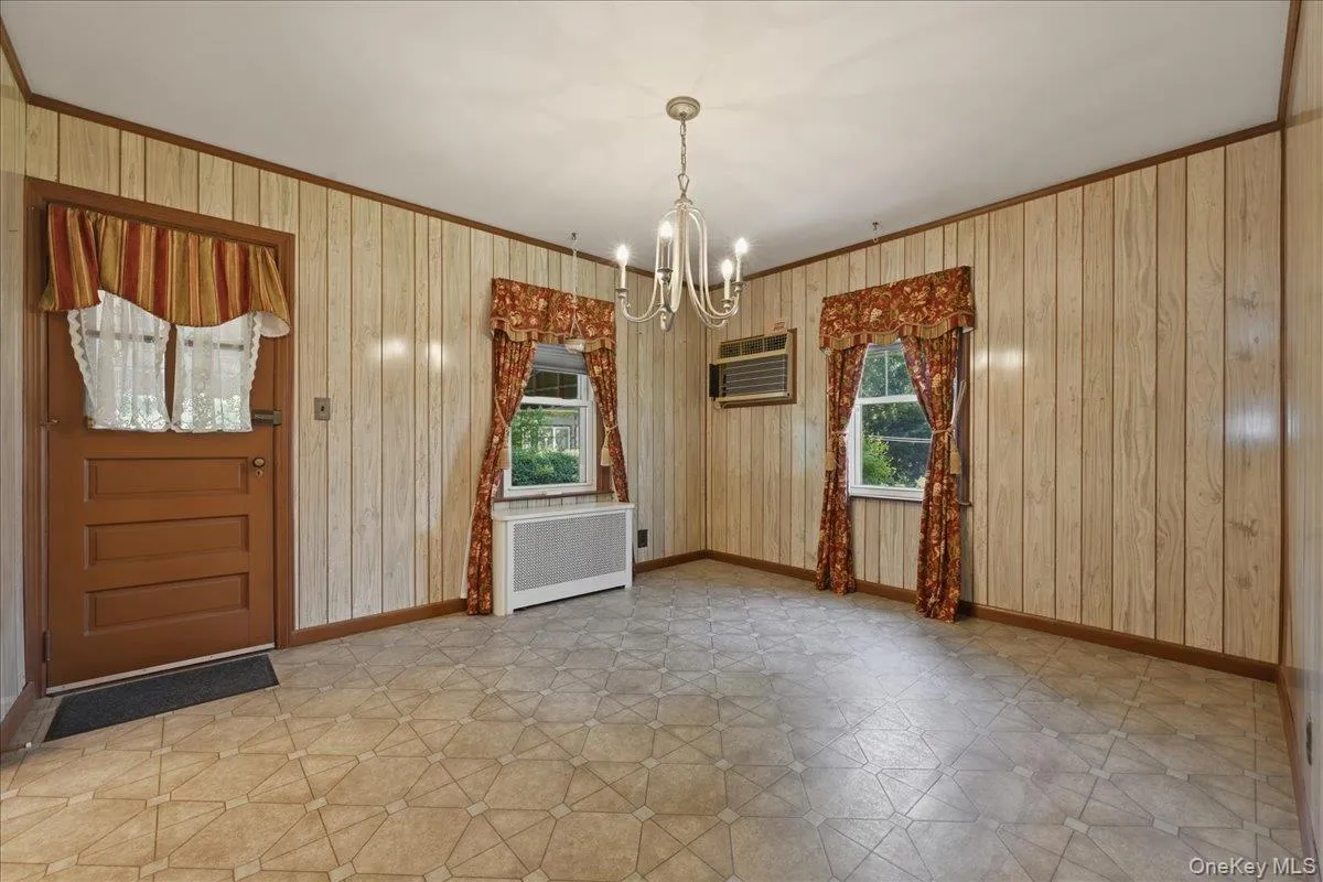 200 Edward Court, Hempstead, NY, 4 Bedrooms Bedrooms, 7 Rooms Rooms,2 BathroomsBathrooms,Residential,For Rent,Edward,0,1014485 200 Edward Court, Hempstead, NY, 4 Bedrooms Bedrooms, 7 Rooms Rooms,2 BathroomsBathrooms,Residential,For Rent,Edward,0,1014485