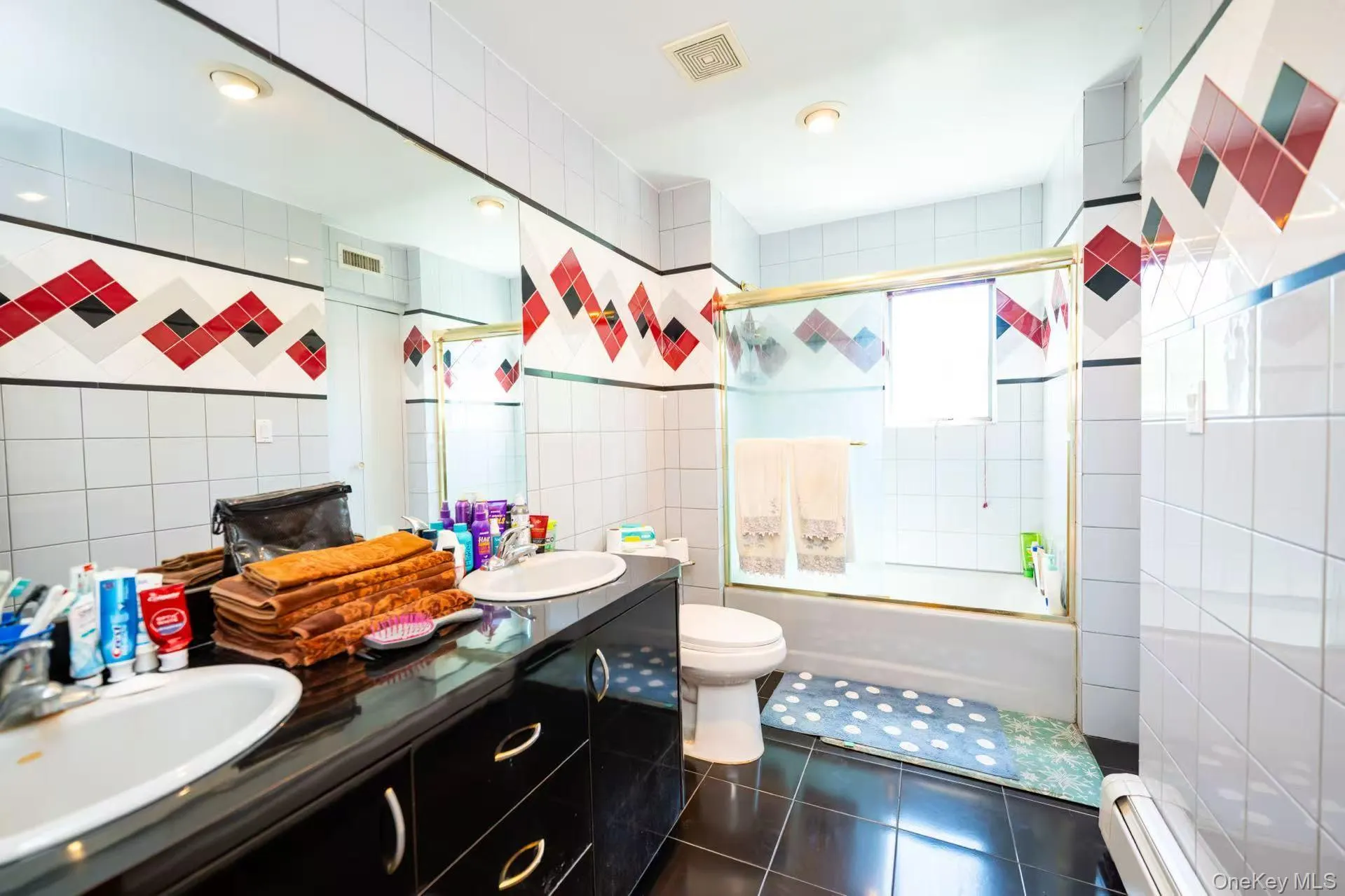 21643 28th Road, New York, NY, 5 Bedrooms Bedrooms, 14 Rooms Rooms,2 BathroomsBathrooms,Residential,For Rent,28th,0,1014491 21643 28th Road, New York, NY, 5 Bedrooms Bedrooms, 14 Rooms Rooms,2 BathroomsBathrooms,Residential,For Rent,28th,0,1014491