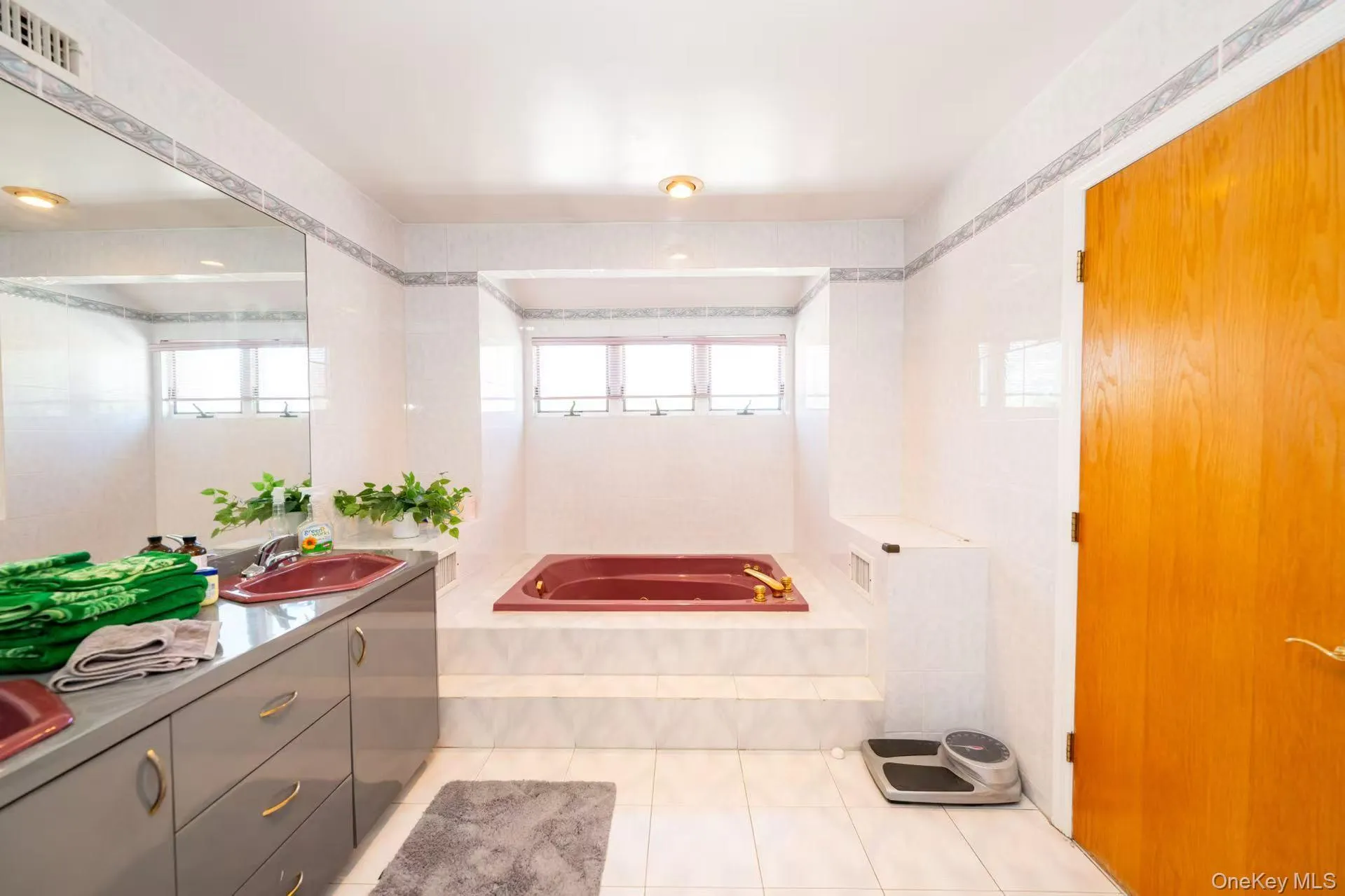 21643 28th Road, New York, NY, 5 Bedrooms Bedrooms, 14 Rooms Rooms,2 BathroomsBathrooms,Residential,For Rent,28th,0,1014491 21643 28th Road, New York, NY, 5 Bedrooms Bedrooms, 14 Rooms Rooms,2 BathroomsBathrooms,Residential,For Rent,28th,0,1014491