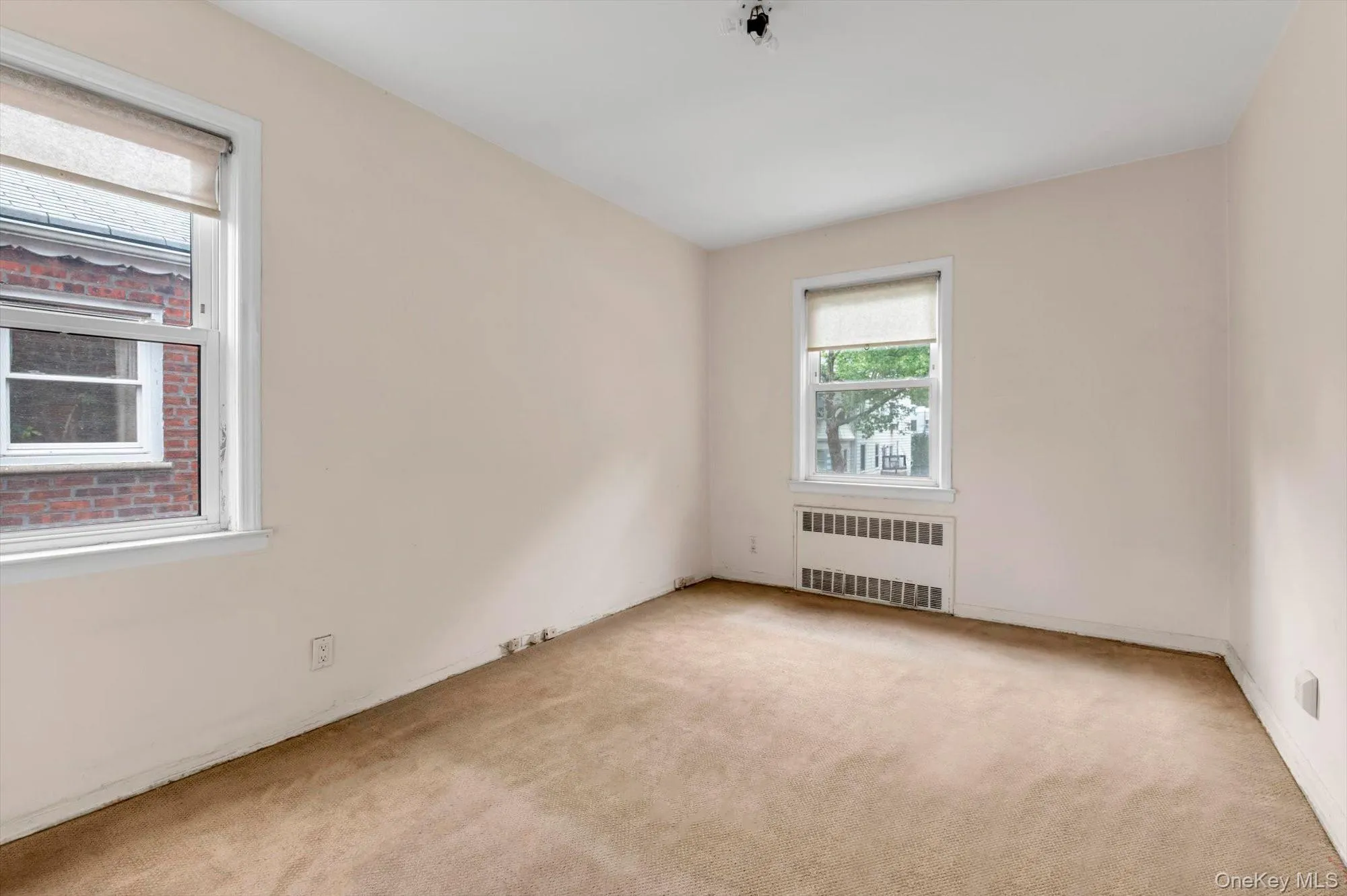 141-03 Hoover Avenue, New York, NY, 3 Bedrooms Bedrooms, 7 Rooms Rooms,1 BathroomBathrooms,Residential,For Rent,Hoover,0,1014494 141-03 Hoover Avenue, New York, NY, 3 Bedrooms Bedrooms, 7 Rooms Rooms,1 BathroomBathrooms,Residential,For Rent,Hoover,0,1014494