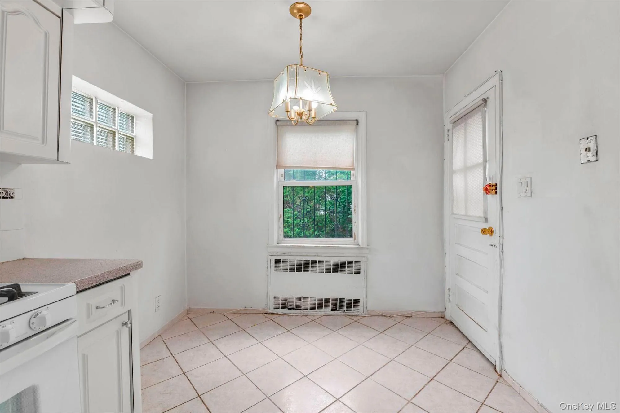 141-03 Hoover Avenue, New York, NY, 3 Bedrooms Bedrooms, 7 Rooms Rooms,1 BathroomBathrooms,Residential,For Rent,Hoover,0,1014494 141-03 Hoover Avenue, New York, NY, 3 Bedrooms Bedrooms, 7 Rooms Rooms,1 BathroomBathrooms,Residential,For Rent,Hoover,0,1014494