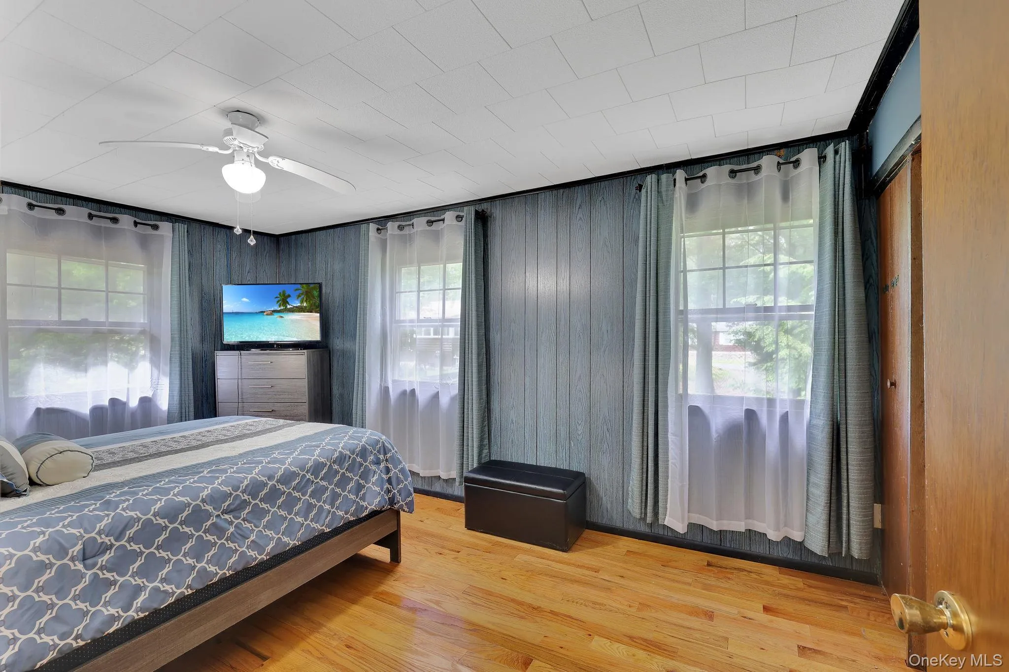 22 Ballard Street, Bethel, NY, 4 Bedrooms Bedrooms, 7 Rooms Rooms,3 BathroomsBathrooms,Residential,For Rent,Ballard,0,1014498 22 Ballard Street, Bethel, NY, 4 Bedrooms Bedrooms, 7 Rooms Rooms,3 BathroomsBathrooms,Residential,For Rent,Ballard,0,1014498