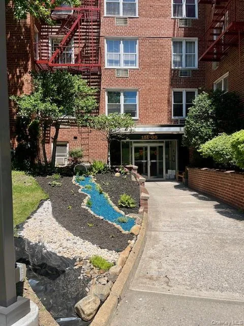 15105 Cross Island Parkway, New York, NY, 2 Bedrooms Bedrooms, 5 Rooms Rooms,1 BathroomBathrooms,Residential,For Rent,Cross Island Parkway,0,1014502 15105 Cross Island Parkway, New York, NY, 2 Bedrooms Bedrooms, 5 Rooms Rooms,1 BathroomBathrooms,Residential,For Rent,Cross Island Parkway,0,1014502