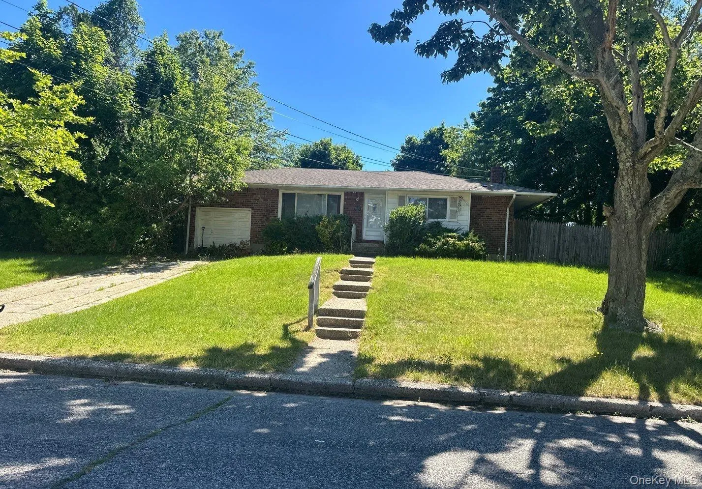 1533 Agate Street, Islip, NY, 3 Bedrooms Bedrooms, 5 Rooms Rooms,1 BathroomBathrooms,Residential,For Rent,Agate,0,1014509 1533 Agate Street, Islip, NY, 3 Bedrooms Bedrooms, 5 Rooms Rooms,1 BathroomBathrooms,Residential,For Rent,Agate,0,1014509