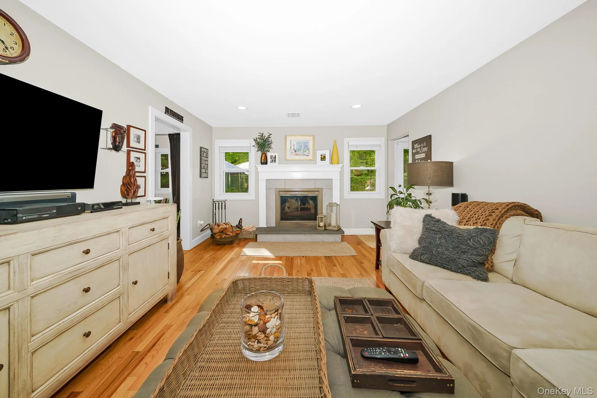 30 Ferndale Avenue, Brookhaven, NY, 3 Bedrooms Bedrooms, 9 Rooms Rooms,2 BathroomsBathrooms,Residential,For Rent,Ferndale,0,1014512 30 Ferndale Avenue, Brookhaven, NY, 3 Bedrooms Bedrooms, 9 Rooms Rooms,2 BathroomsBathrooms,Residential,For Rent,Ferndale,0,1014512