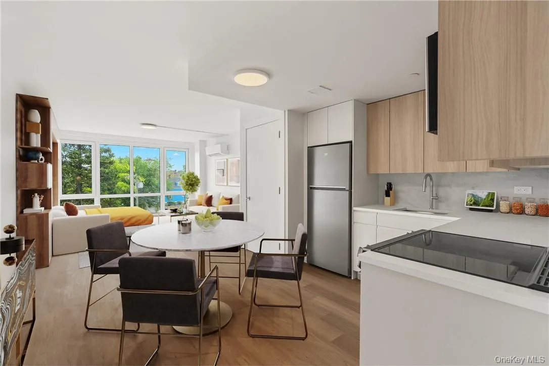 1 Lyon Place, White Plains, NY, 2 Rooms Rooms,1 BathroomBathrooms,Residential Lease,For Rent,Lyon,0,1014513 1 Lyon Place, White Plains, NY, 2 Rooms Rooms,1 BathroomBathrooms,Residential Lease,For Rent,Lyon,0,1014513