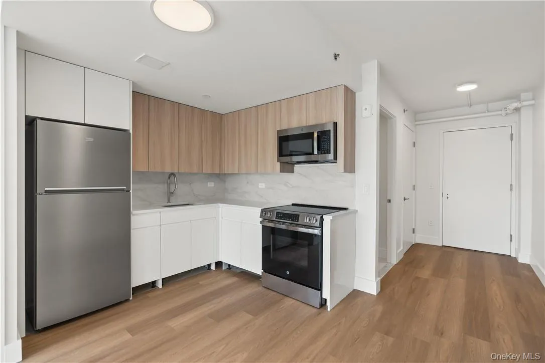 1 Lyon Place, White Plains, NY, 2 Rooms Rooms,1 BathroomBathrooms,Residential Lease,For Rent,Lyon,0,1014513 1 Lyon Place, White Plains, NY, 2 Rooms Rooms,1 BathroomBathrooms,Residential Lease,For Rent,Lyon,0,1014513