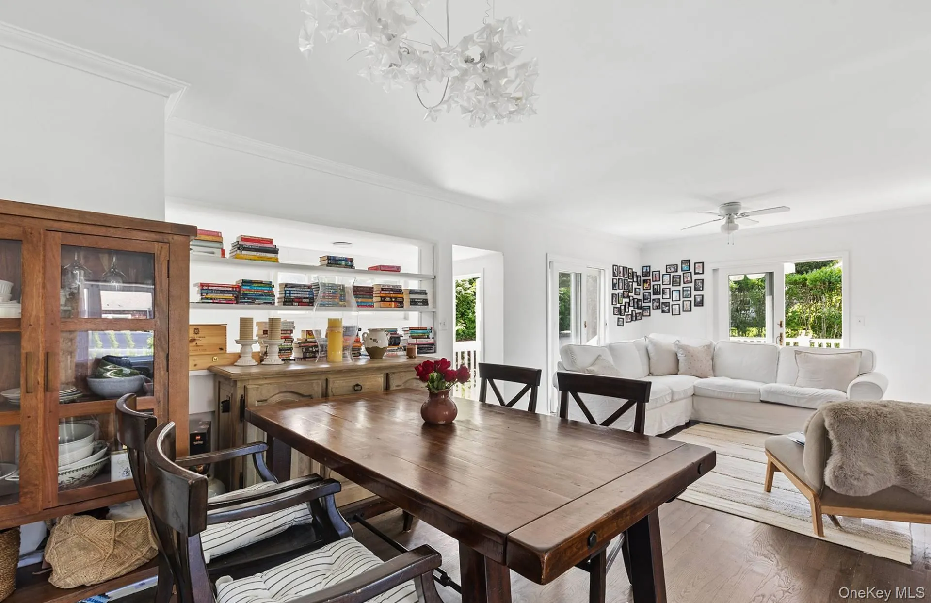 15 Indian Hill Road, East Hampton, NY, 2 Bedrooms Bedrooms, 4 Rooms Rooms,2 BathroomsBathrooms,Residential,For Rent,Indian Hill,0,1014518 15 Indian Hill Road, East Hampton, NY, 2 Bedrooms Bedrooms, 4 Rooms Rooms,2 BathroomsBathrooms,Residential,For Rent,Indian Hill,0,1014518
