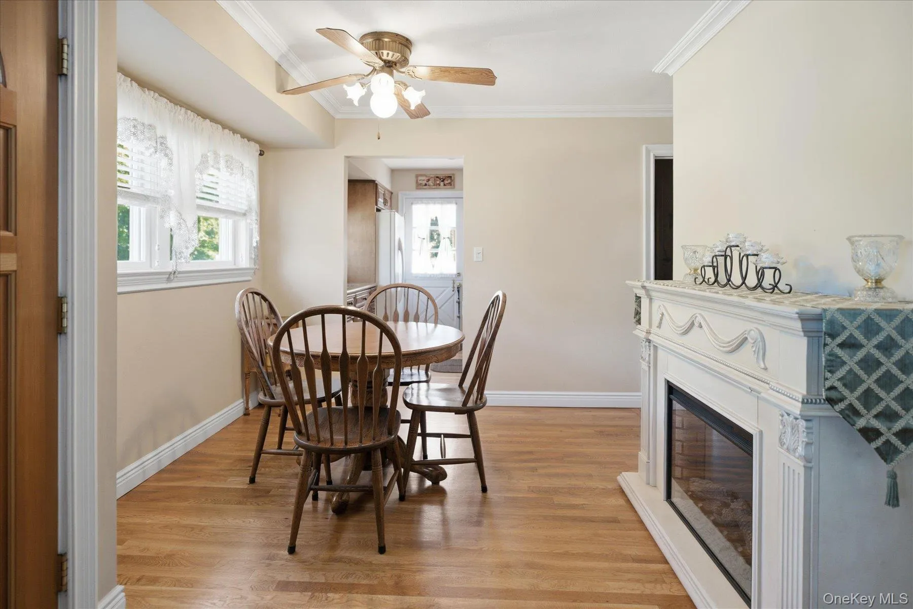 154 8th Avenue, Smithtown, NY, 3 Bedrooms Bedrooms, 8 Rooms Rooms,2 BathroomsBathrooms,Residential,For Rent,8th,0,1014522 154 8th Avenue, Smithtown, NY, 3 Bedrooms Bedrooms, 8 Rooms Rooms,2 BathroomsBathrooms,Residential,For Rent,8th,0,1014522