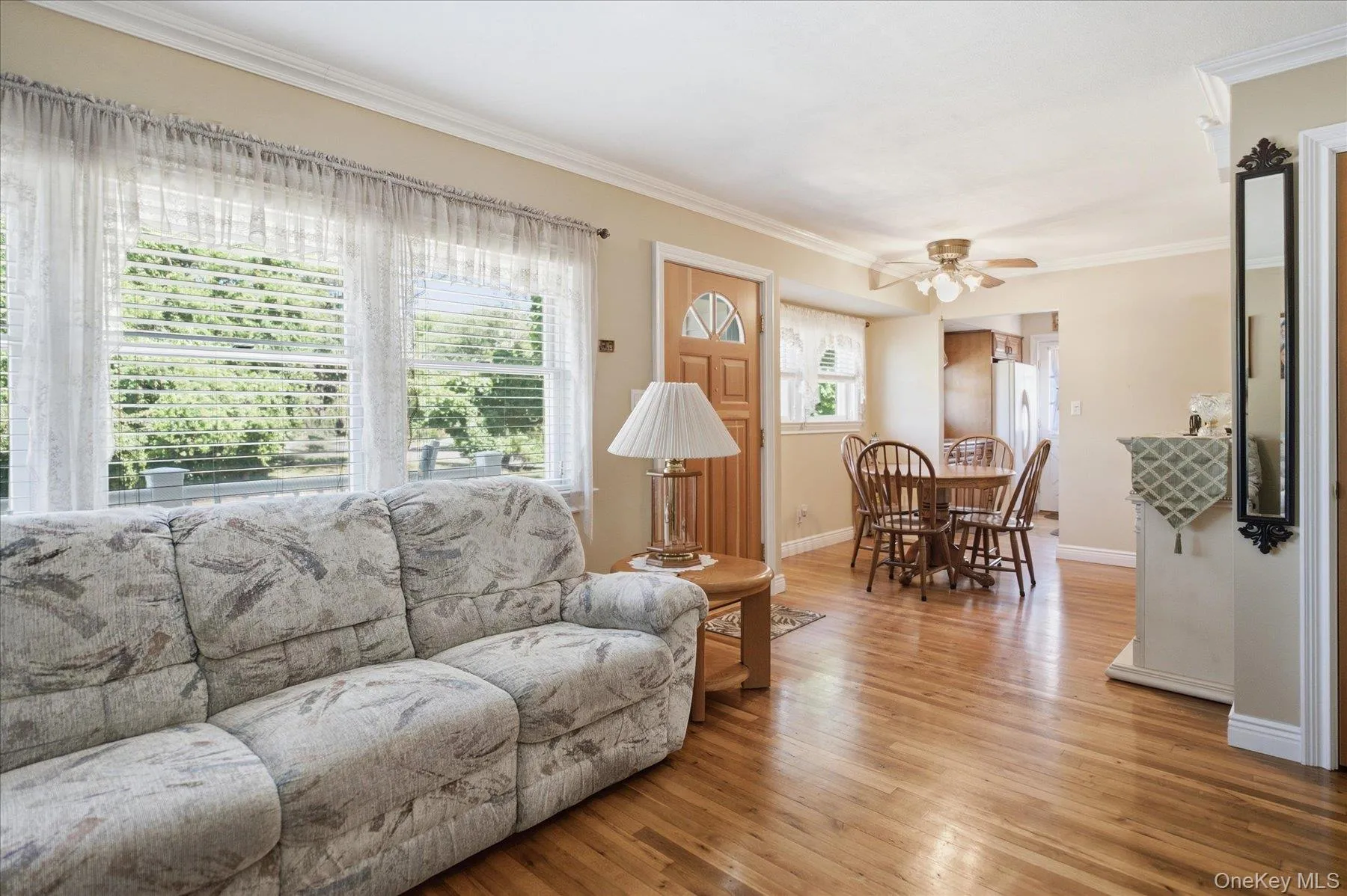 154 8th Avenue, Smithtown, NY, 3 Bedrooms Bedrooms, 8 Rooms Rooms,2 BathroomsBathrooms,Residential,For Rent,8th,0,1014522 154 8th Avenue, Smithtown, NY, 3 Bedrooms Bedrooms, 8 Rooms Rooms,2 BathroomsBathrooms,Residential,For Rent,8th,0,1014522