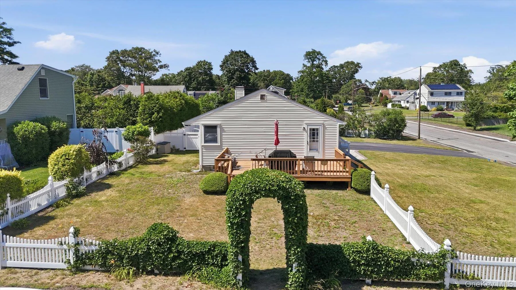 154 8th Avenue, Smithtown, NY, 3 Bedrooms Bedrooms, 8 Rooms Rooms,2 BathroomsBathrooms,Residential,For Rent,8th,0,1014522 154 8th Avenue, Smithtown, NY, 3 Bedrooms Bedrooms, 8 Rooms Rooms,2 BathroomsBathrooms,Residential,For Rent,8th,0,1014522