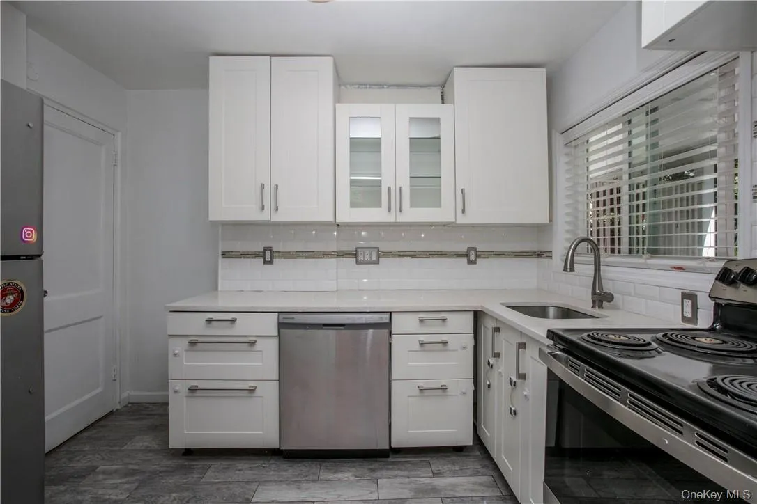 8 Elkan Road, Mamaroneck, NY, 2 Bedrooms Bedrooms, 6 Rooms Rooms,1 BathroomBathrooms,Residential Lease,For Rent,Elkan,0,1014525 8 Elkan Road, Mamaroneck, NY, 2 Bedrooms Bedrooms, 6 Rooms Rooms,1 BathroomBathrooms,Residential Lease,For Rent,Elkan,0,1014525