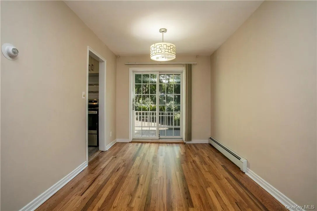 8 Elkan Road, Mamaroneck, NY, 2 Bedrooms Bedrooms, 6 Rooms Rooms,1 BathroomBathrooms,Residential Lease,For Rent,Elkan,0,1014525 8 Elkan Road, Mamaroneck, NY, 2 Bedrooms Bedrooms, 6 Rooms Rooms,1 BathroomBathrooms,Residential Lease,For Rent,Elkan,0,1014525