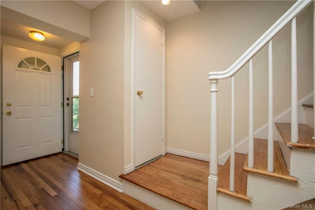 8 Elkan Road, Mamaroneck, NY, 2 Bedrooms Bedrooms, 6 Rooms Rooms,1 BathroomBathrooms,Residential Lease,For Rent,Elkan,0,1014525 8 Elkan Road, Mamaroneck, NY, 2 Bedrooms Bedrooms, 6 Rooms Rooms,1 BathroomBathrooms,Residential Lease,For Rent,Elkan,0,1014525