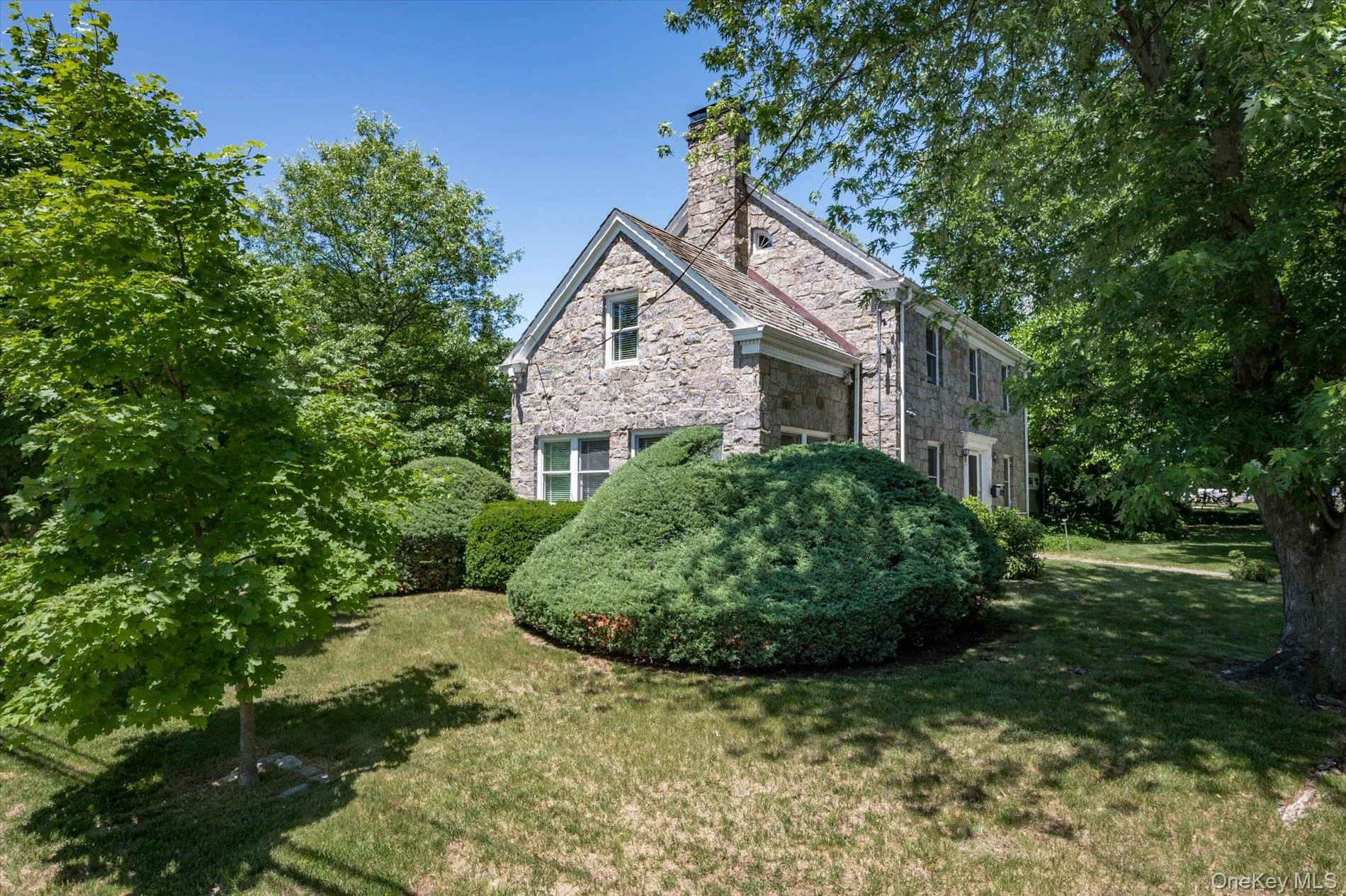 1542 Grand Avenue, Hempstead, NY, 4 Bedrooms Bedrooms, 8 Rooms Rooms,2 BathroomsBathrooms,Residential,For Rent,Grand,0,1014528 1542 Grand Avenue, Hempstead, NY, 4 Bedrooms Bedrooms, 8 Rooms Rooms,2 BathroomsBathrooms,Residential,For Rent,Grand,0,1014528